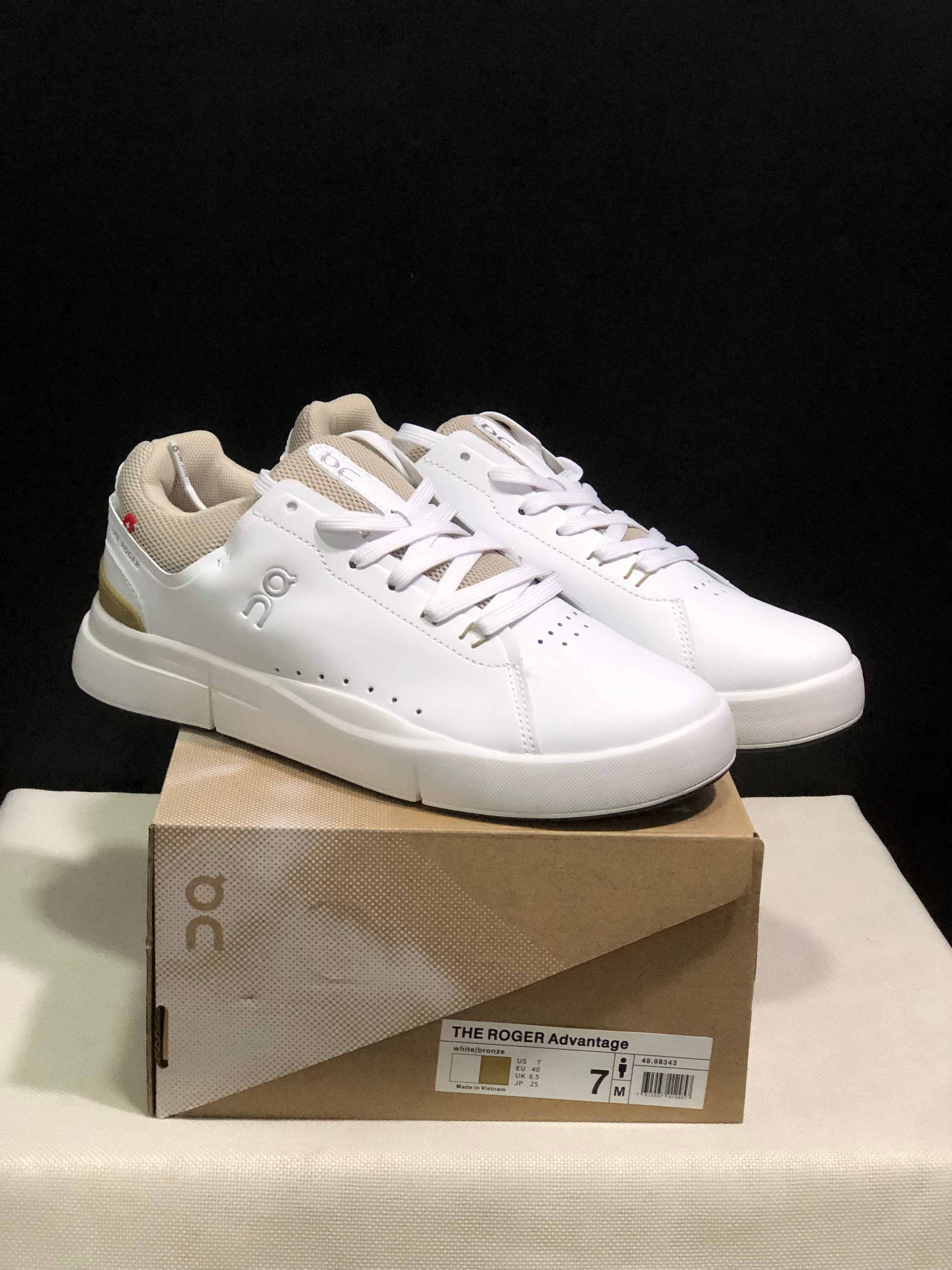 On Running The Roger Spin Board Shoes White/Bronze