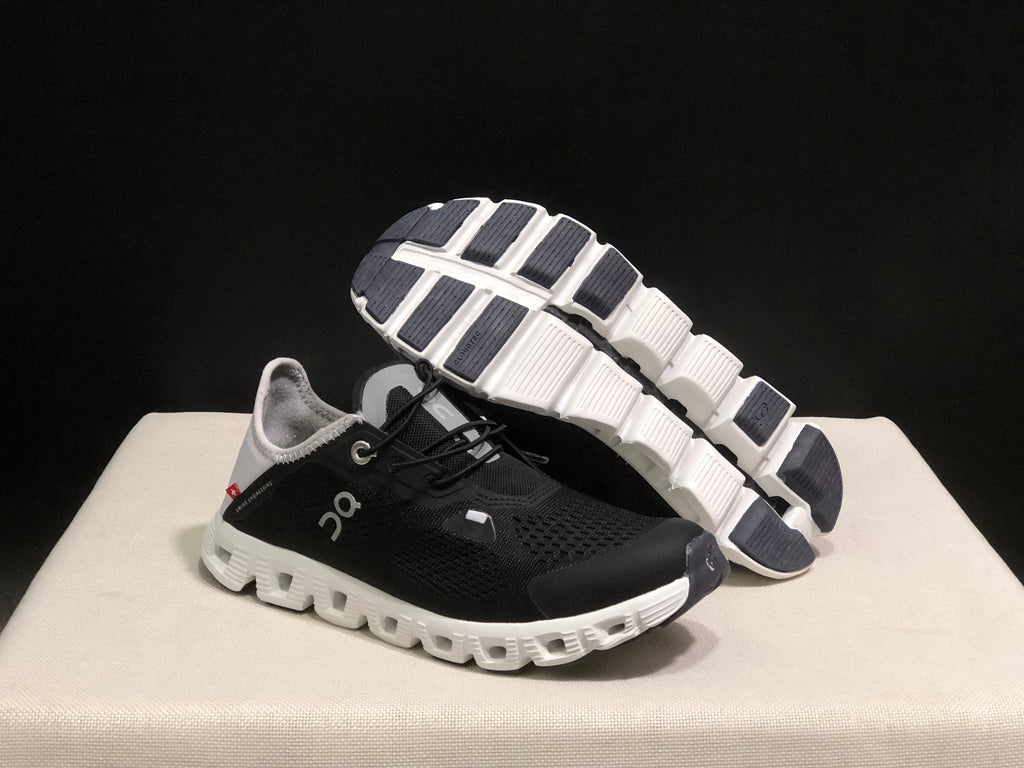 On Running Cloud 5 Coast Convenient And Breathable Running Shoes Black/Mist White