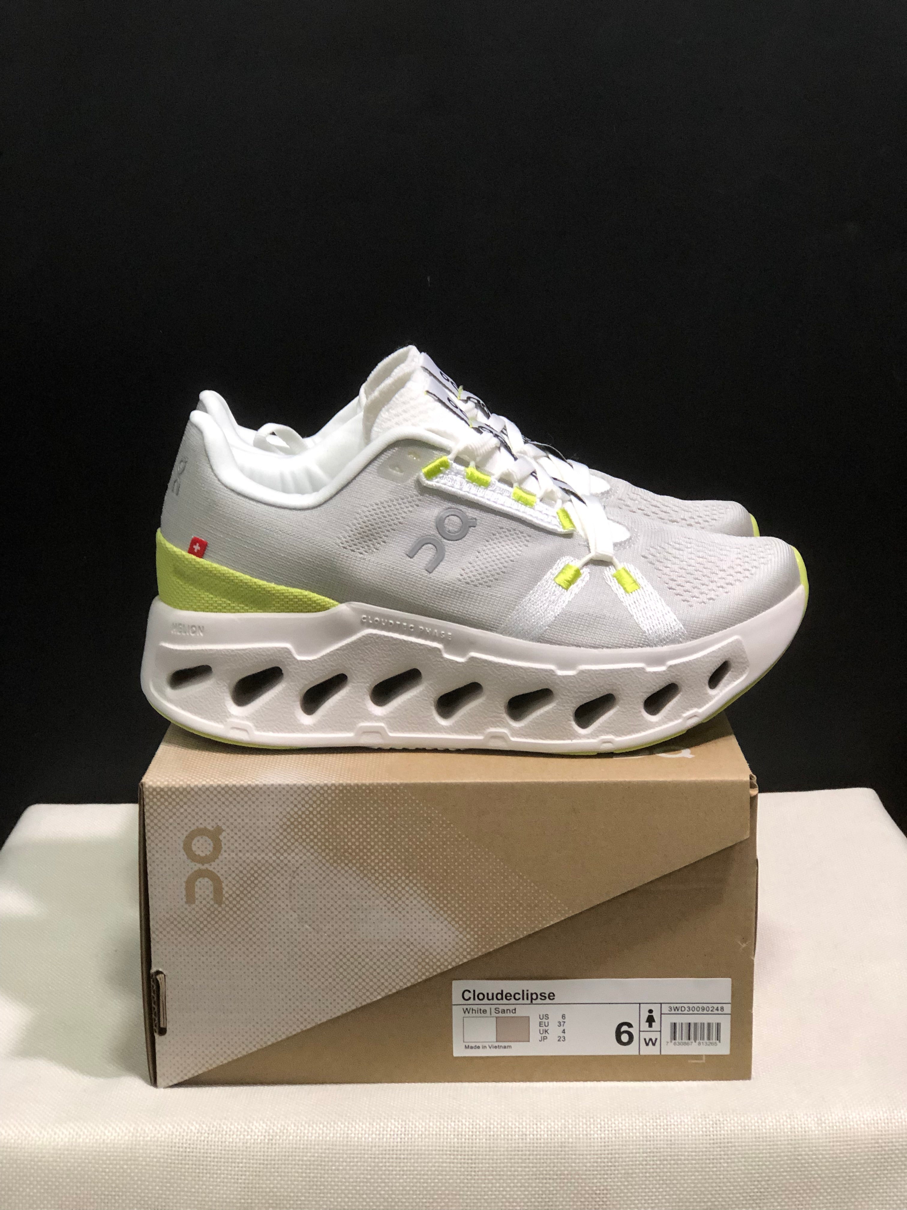On Running Cloudeclipse Soft And Comfortable Running Shoes White/Sand