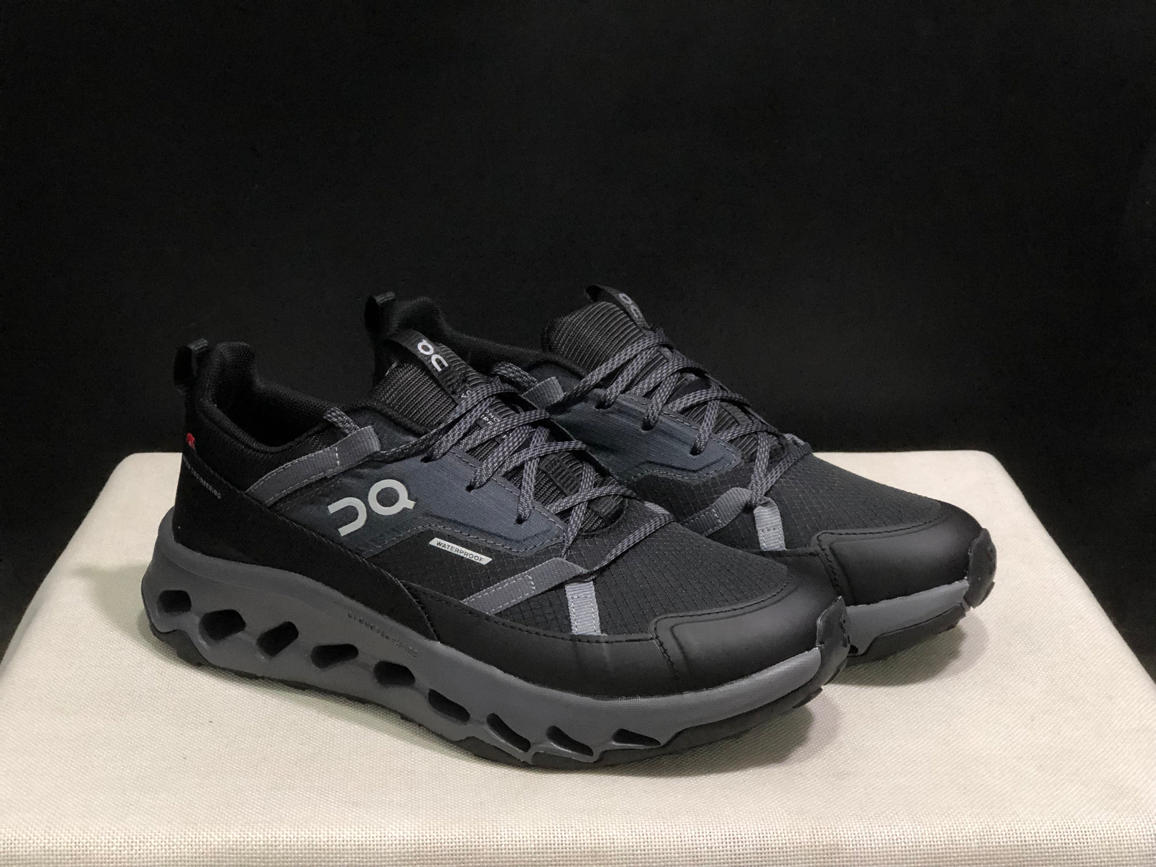 On Running Cloudhorizon Comfortable Hiking Shoes Black/Dark Grey