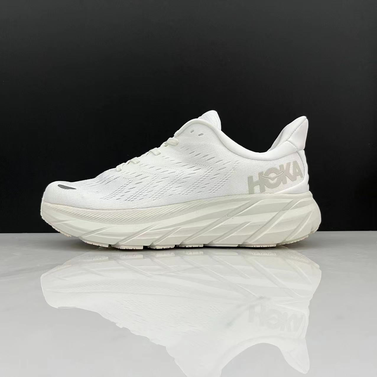 Hoka One One Clifton 8 Fashion Shoes Shock-absorbing Sneakers White