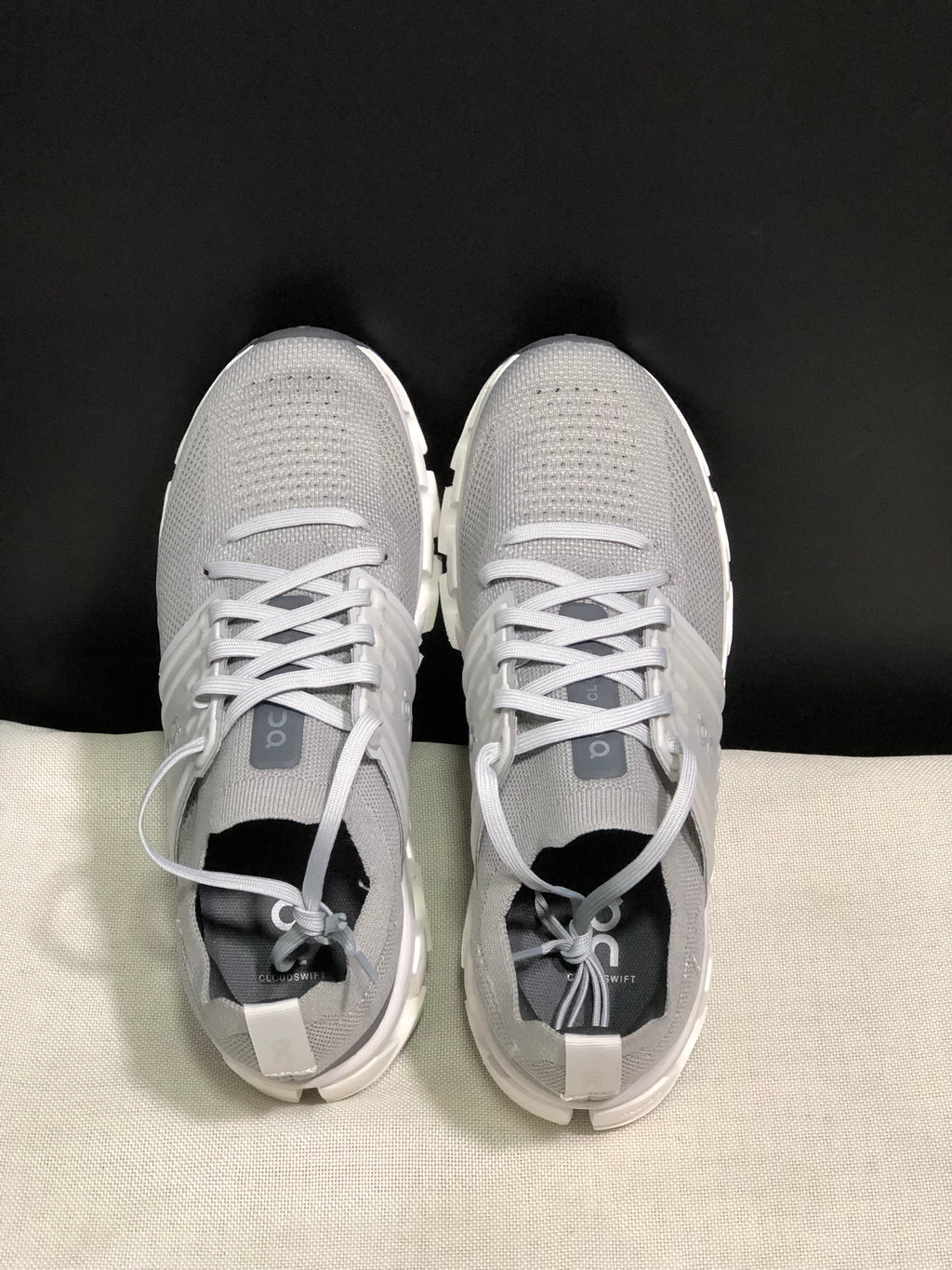 On Running Cloudswift 3 Trendy And Comfortable Running Shoes Alloy/Glacier