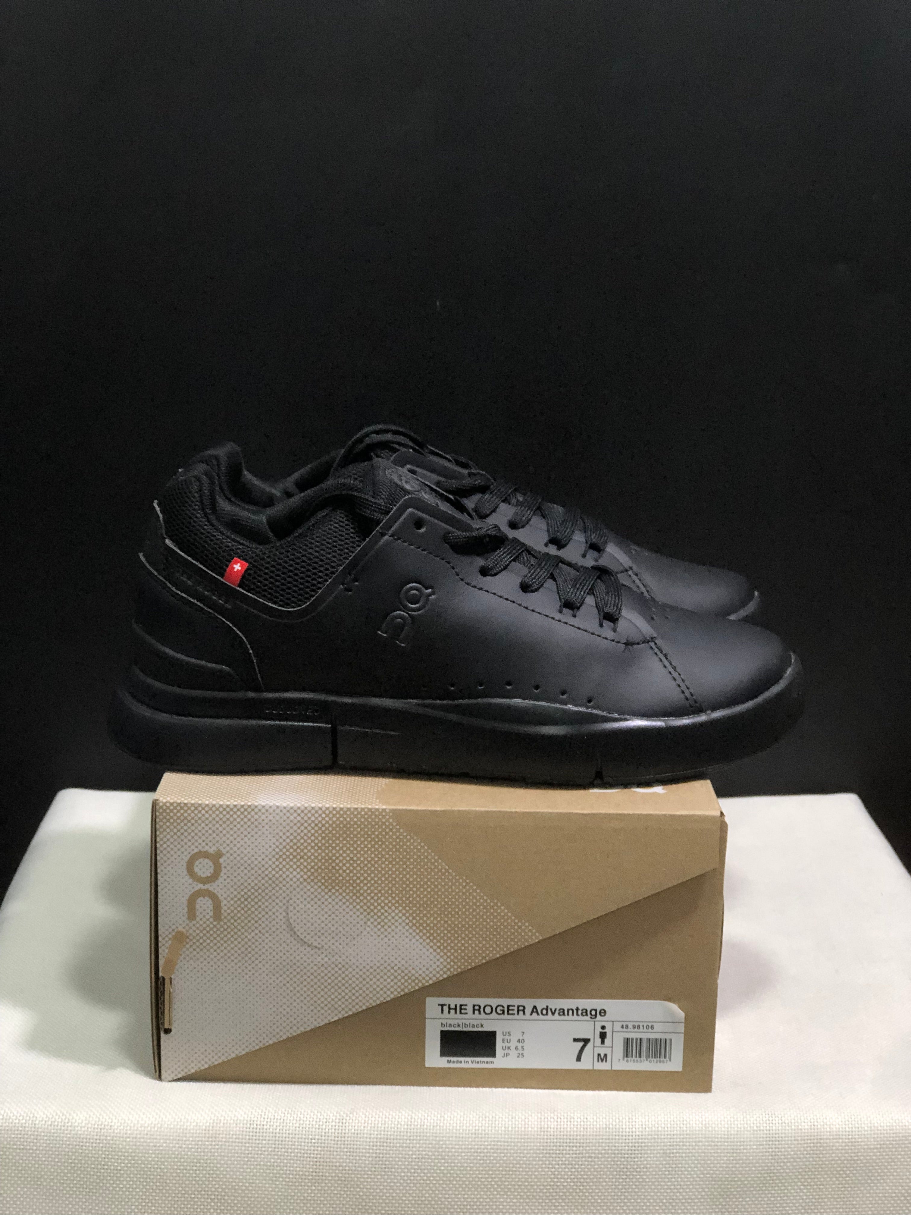 On Running The Roger Spin Board Shoes All Black