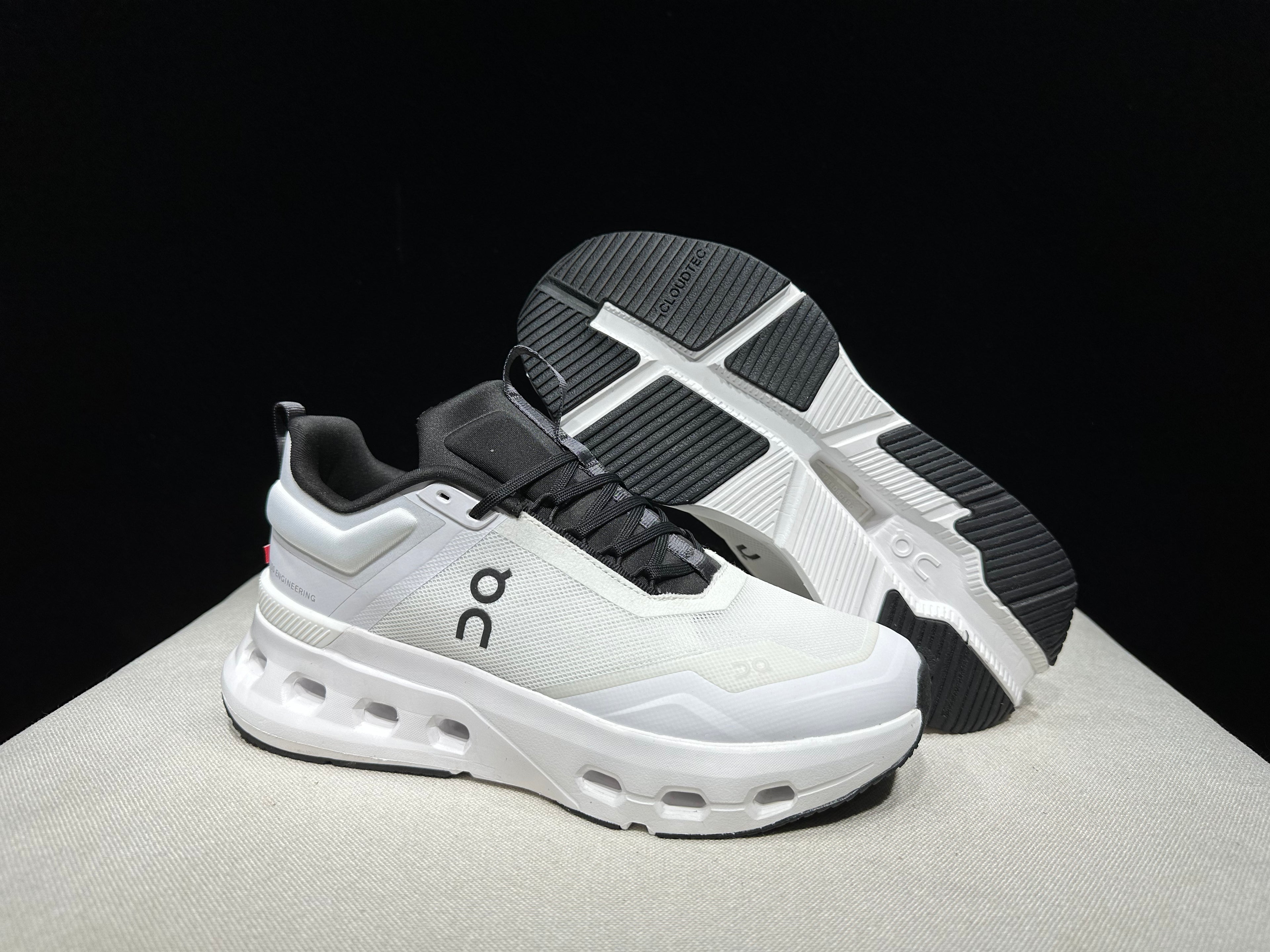 On Running Cloudnova X Comfortable Anti-Slip Running Shoes Black/Ivory White