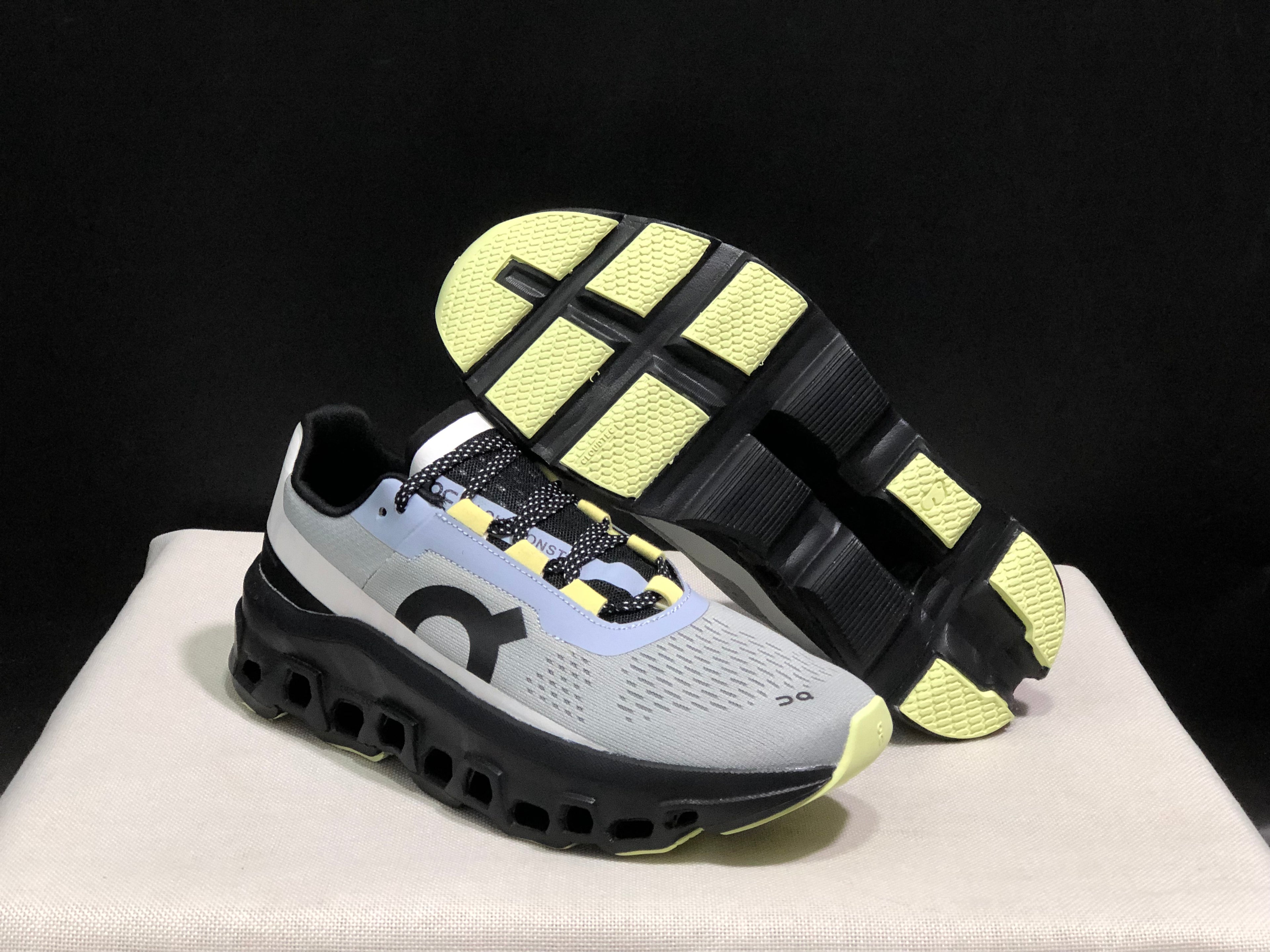On Running Cloudmonster Anti-Slip Running Shoes Grey/Black