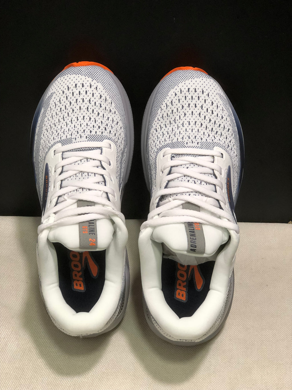 Brooks Adrenaline GTS 24 Casual Running Shoes White/Peacoat/Alioy