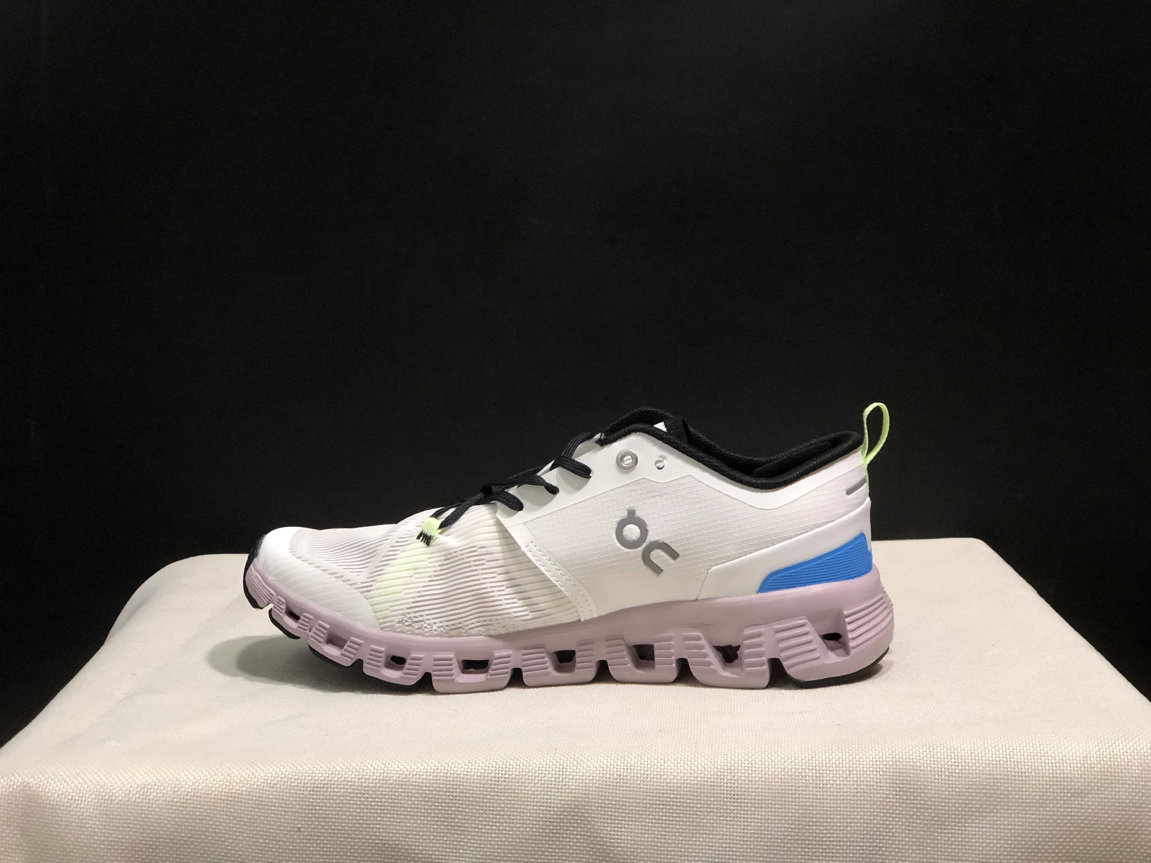 On Running Cloud X3 Shift Multi-Functional Running Shoes Ivory White/Pink