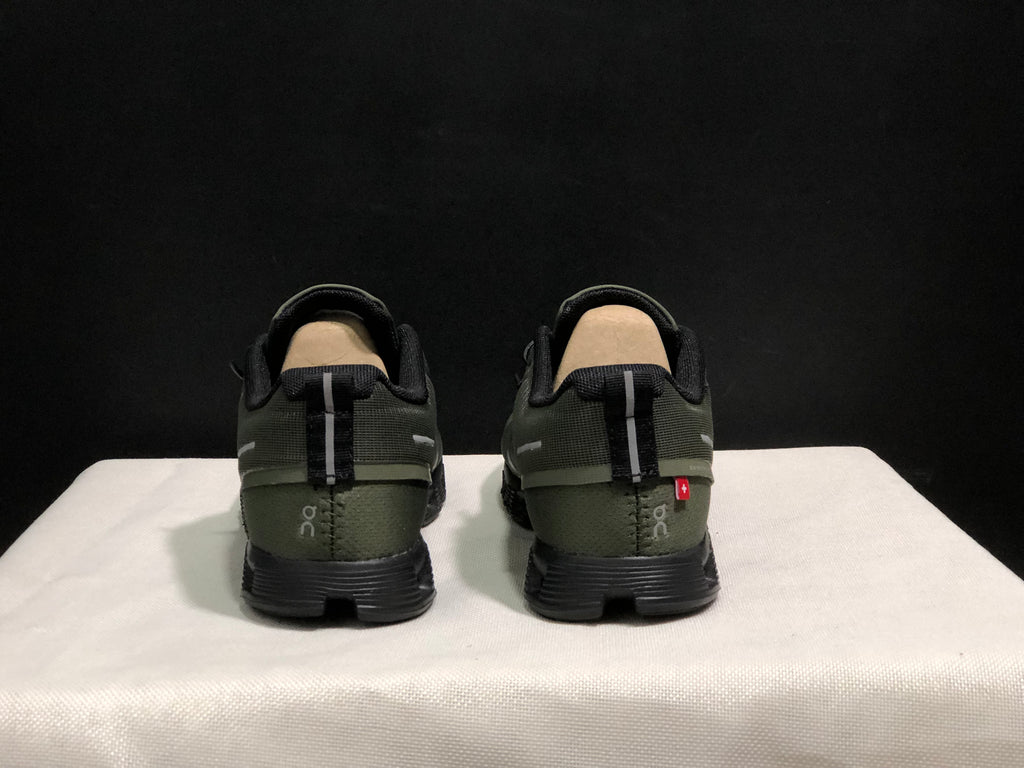 On Running Cloud 5 Lightweight Running Shoes Green