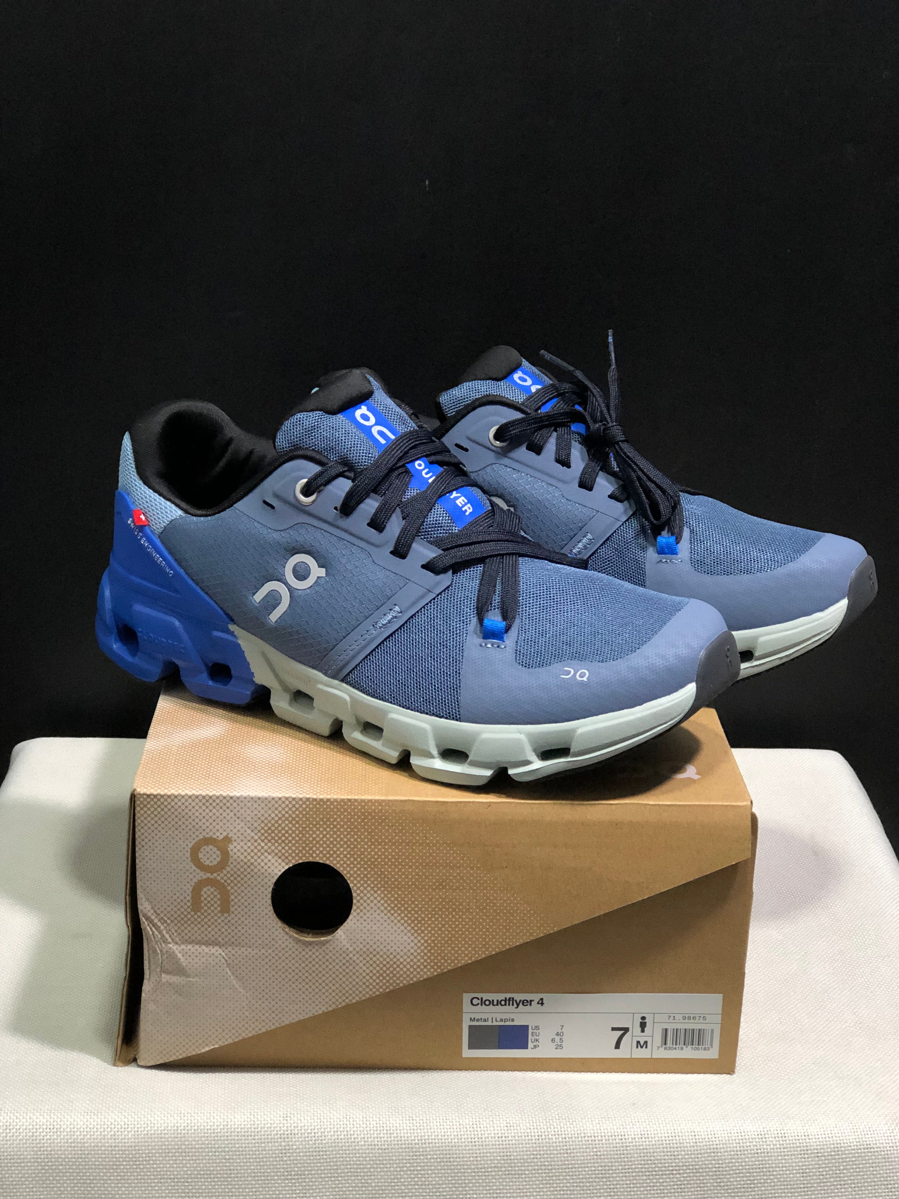 On Running Cloudflow 4 Shock-Absorbing And Wear-Resistant Running Shoes Metal/Lapis