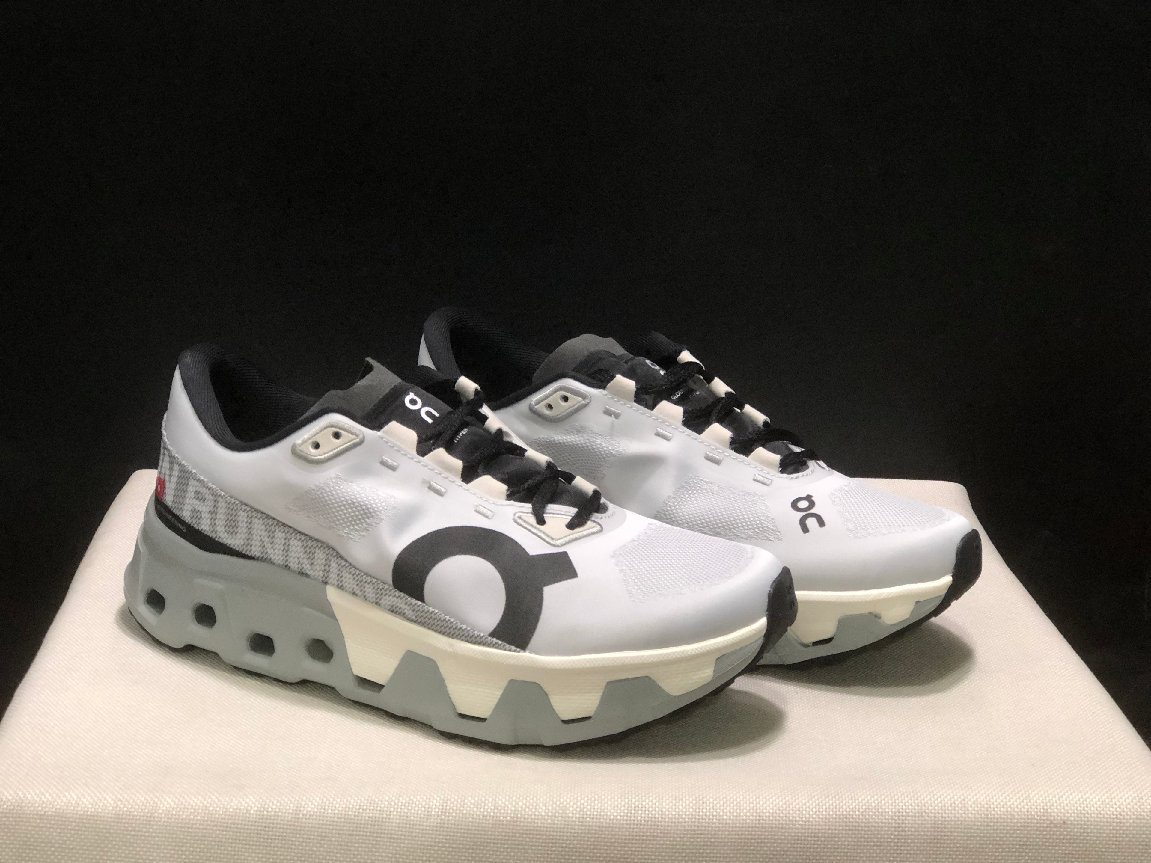 On Running Cloudmonster Hyper Running Shoes Light Grey/Black