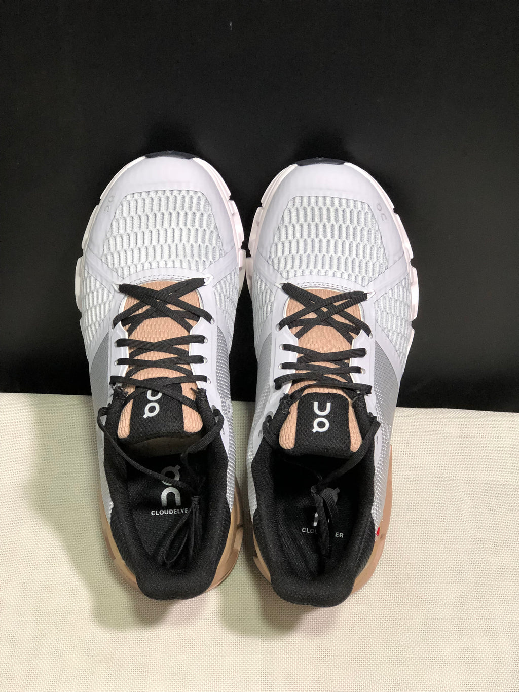 On Running Cloudflyer Shock-Absorbing Running Shoes Glacier Grey/Brown