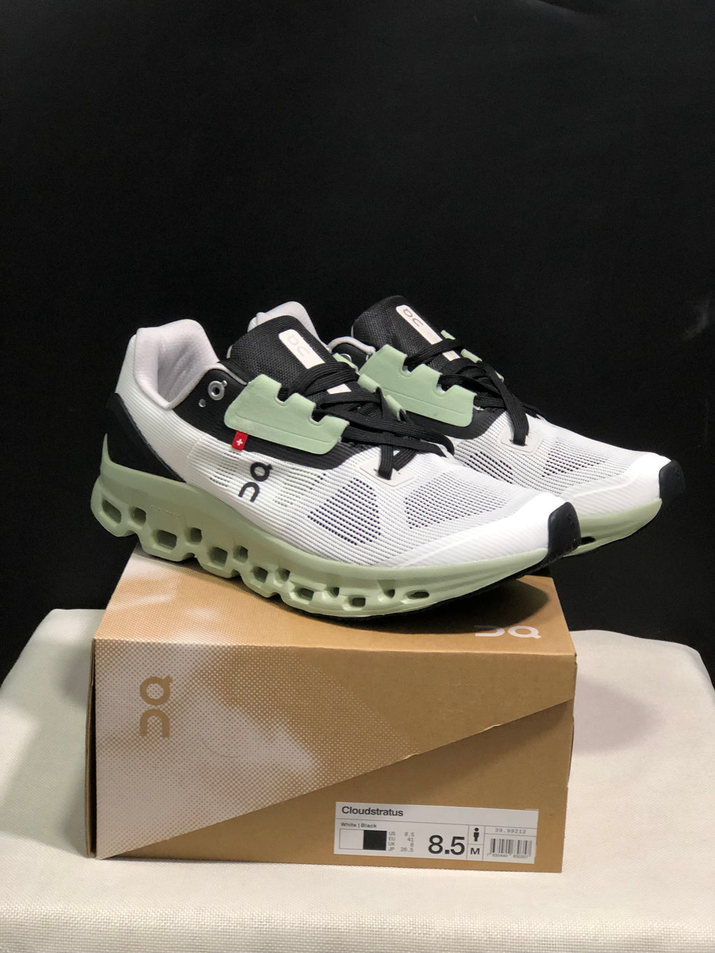 On Running Cloudstratus Breathable Support Running Shoes White/Green