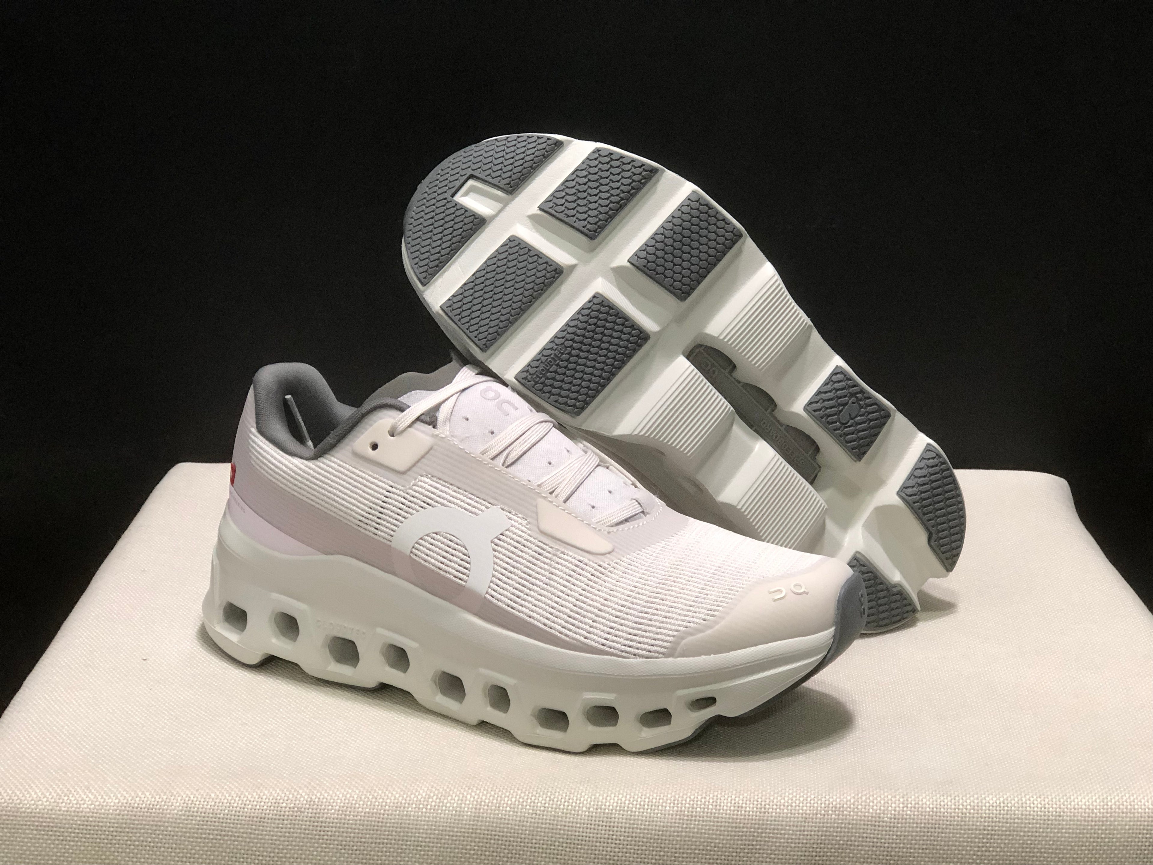 On Running Cloudmonster Void 1 M Casual Running Shoes Iovory White