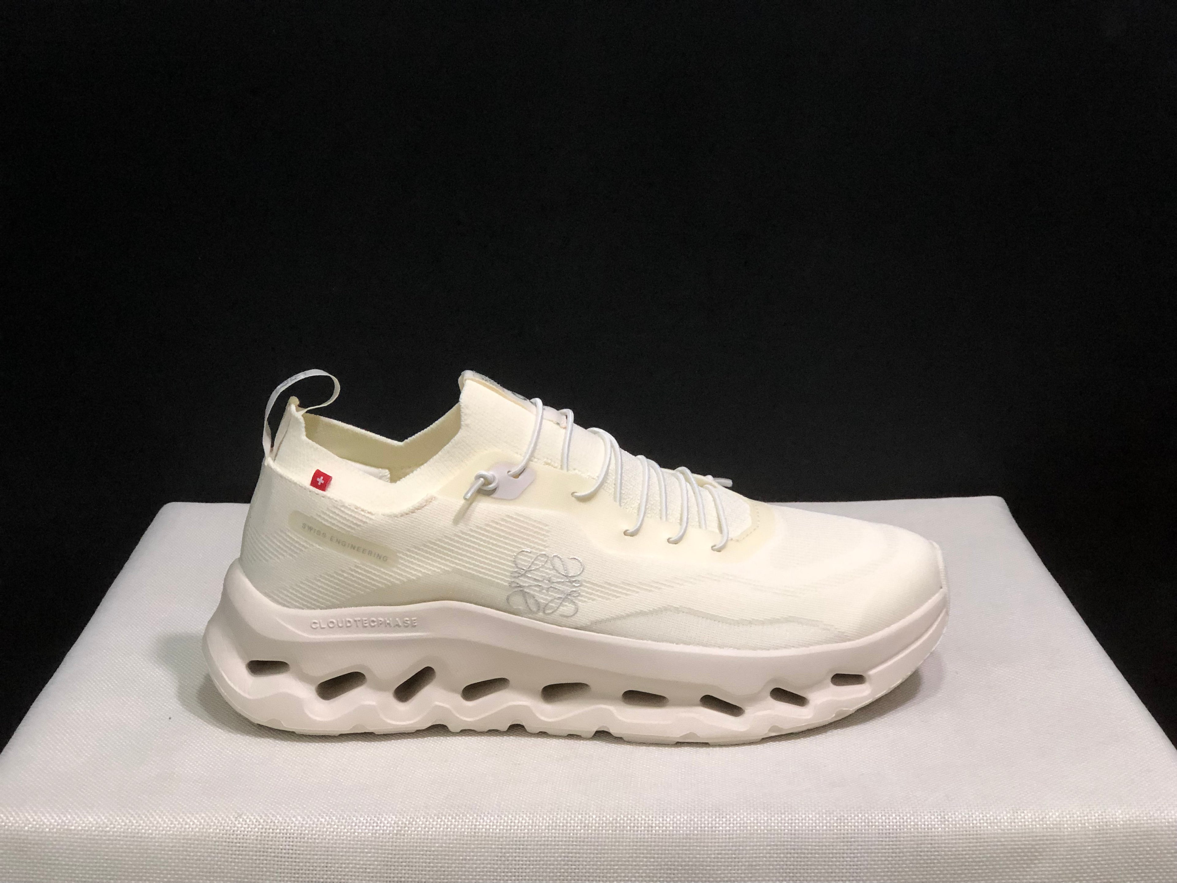 LOEWE x On Running Cloudtilt Running Shoes Co-Signed Edition Beige
