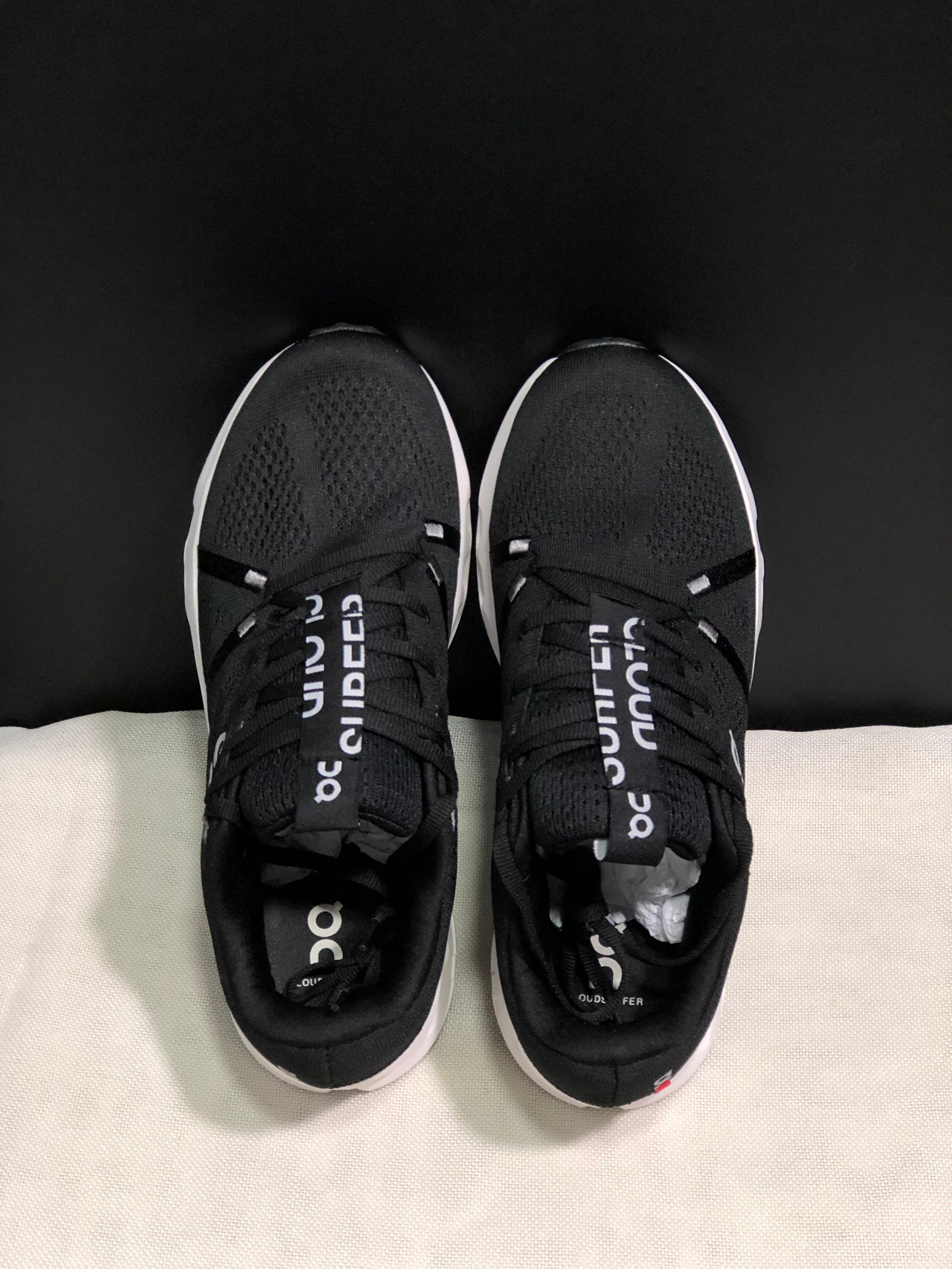 On Running Cloudsurfer Training Anti-Slip Running Shoes Black/White