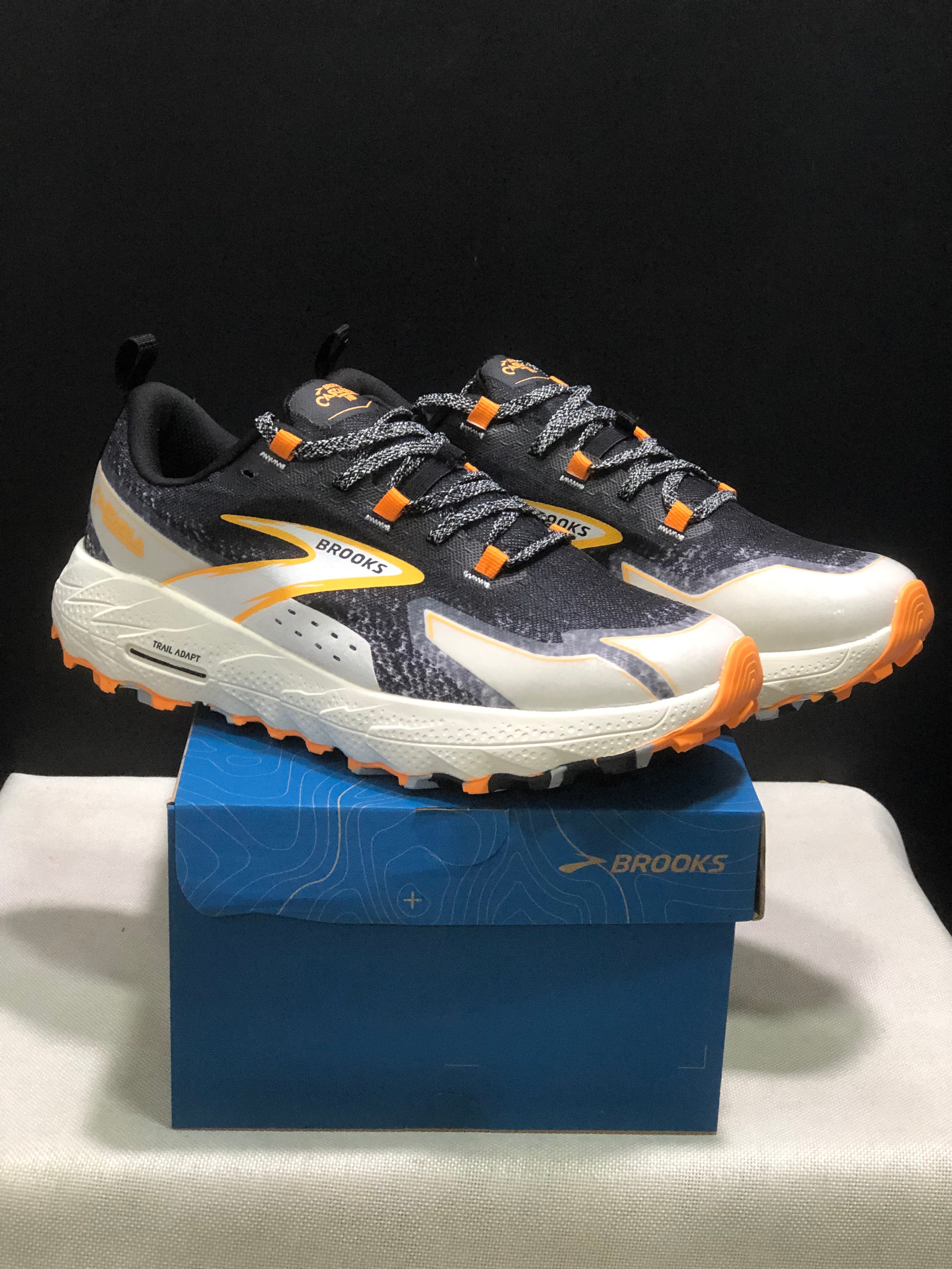 Brooks Cascadia 18 Low-top Running Shoes Black/Orange