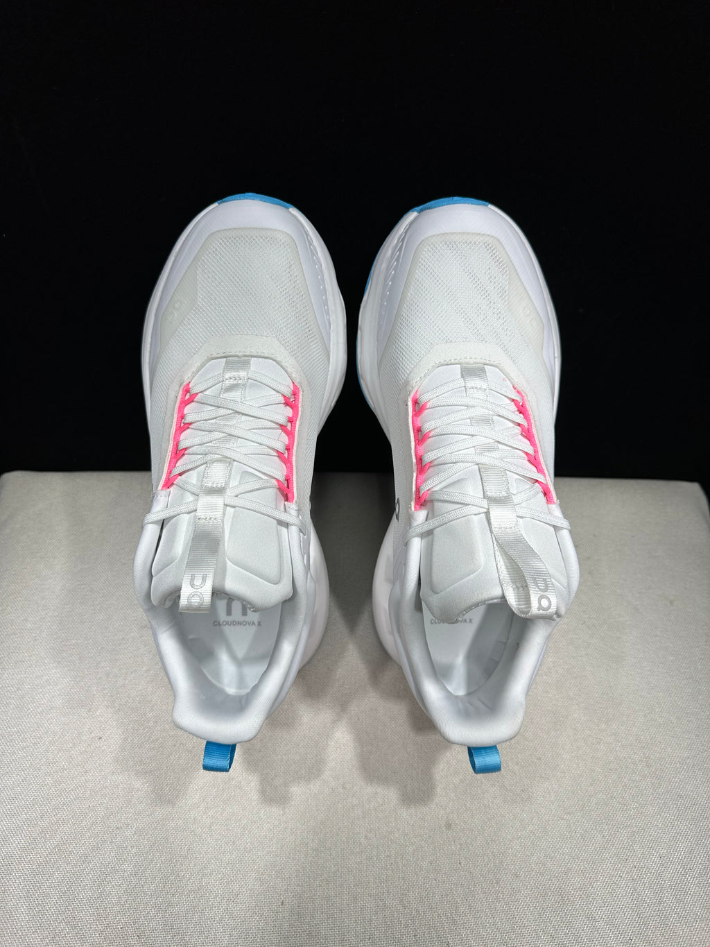 On Running Cloudnova X Comfortable Running Shoes Grayish-White