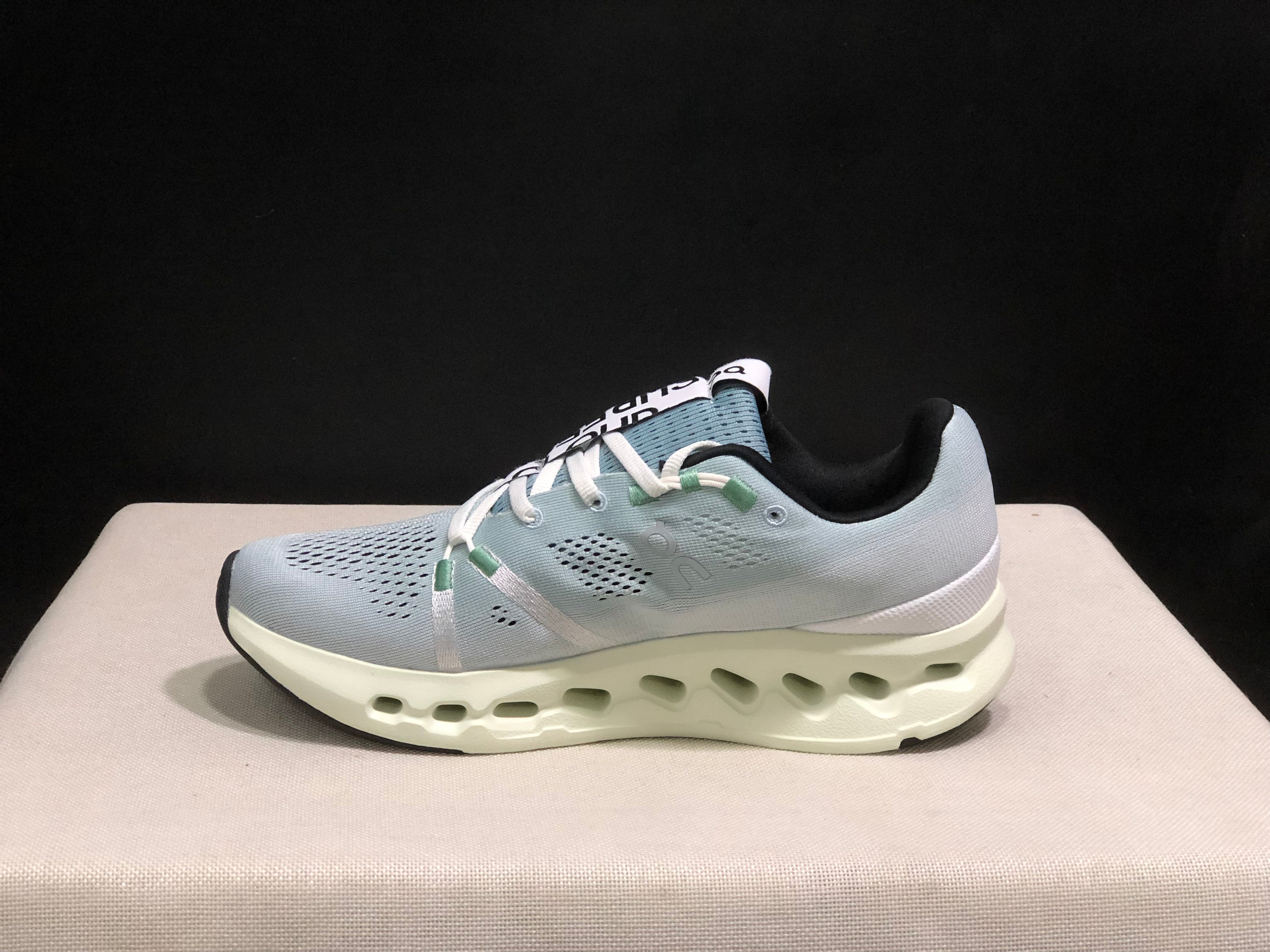 On Running Cloudsurfer Training Anti-Slip Running Shoes Mineral/Aloe