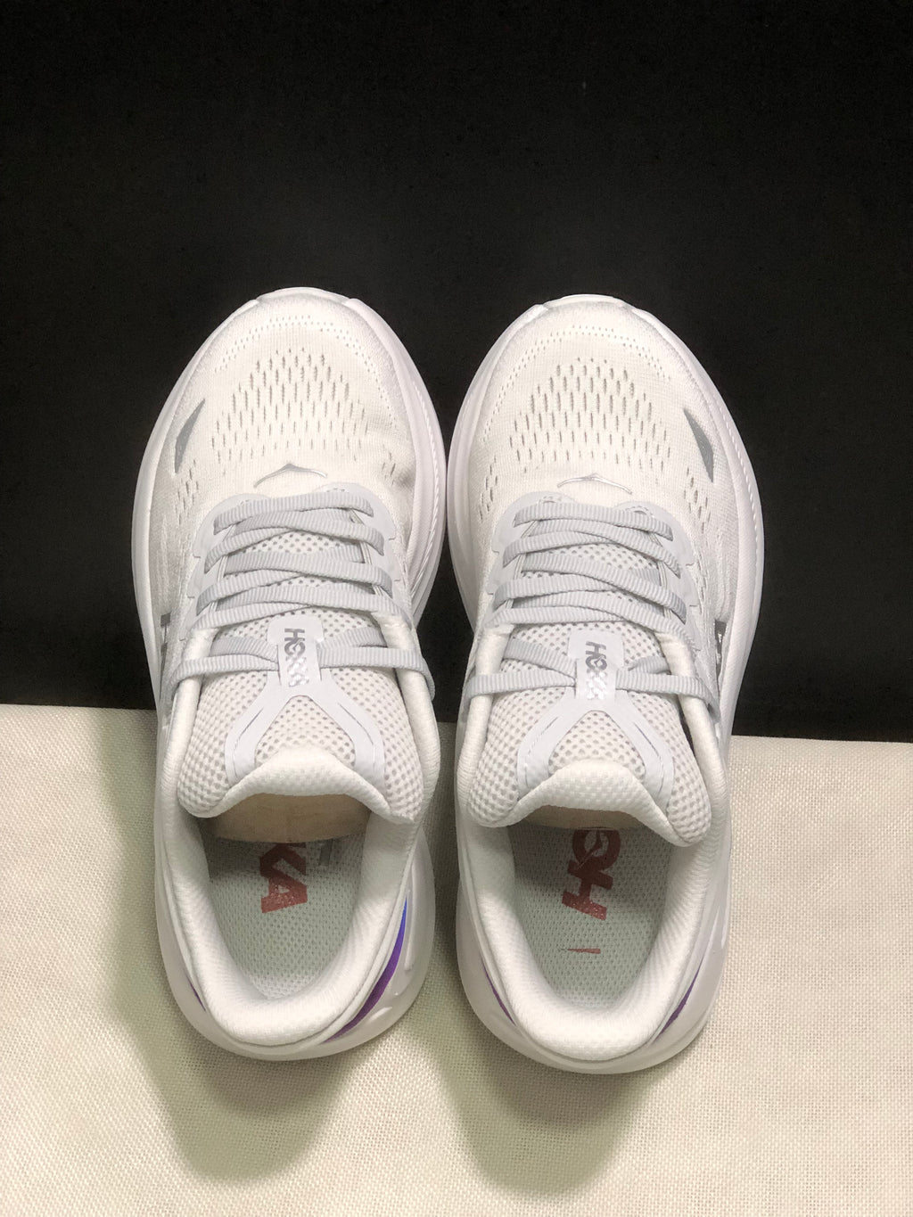 Hoka One One Bondi 9 Comfortable Low-top Running Shoes White Sneakers
