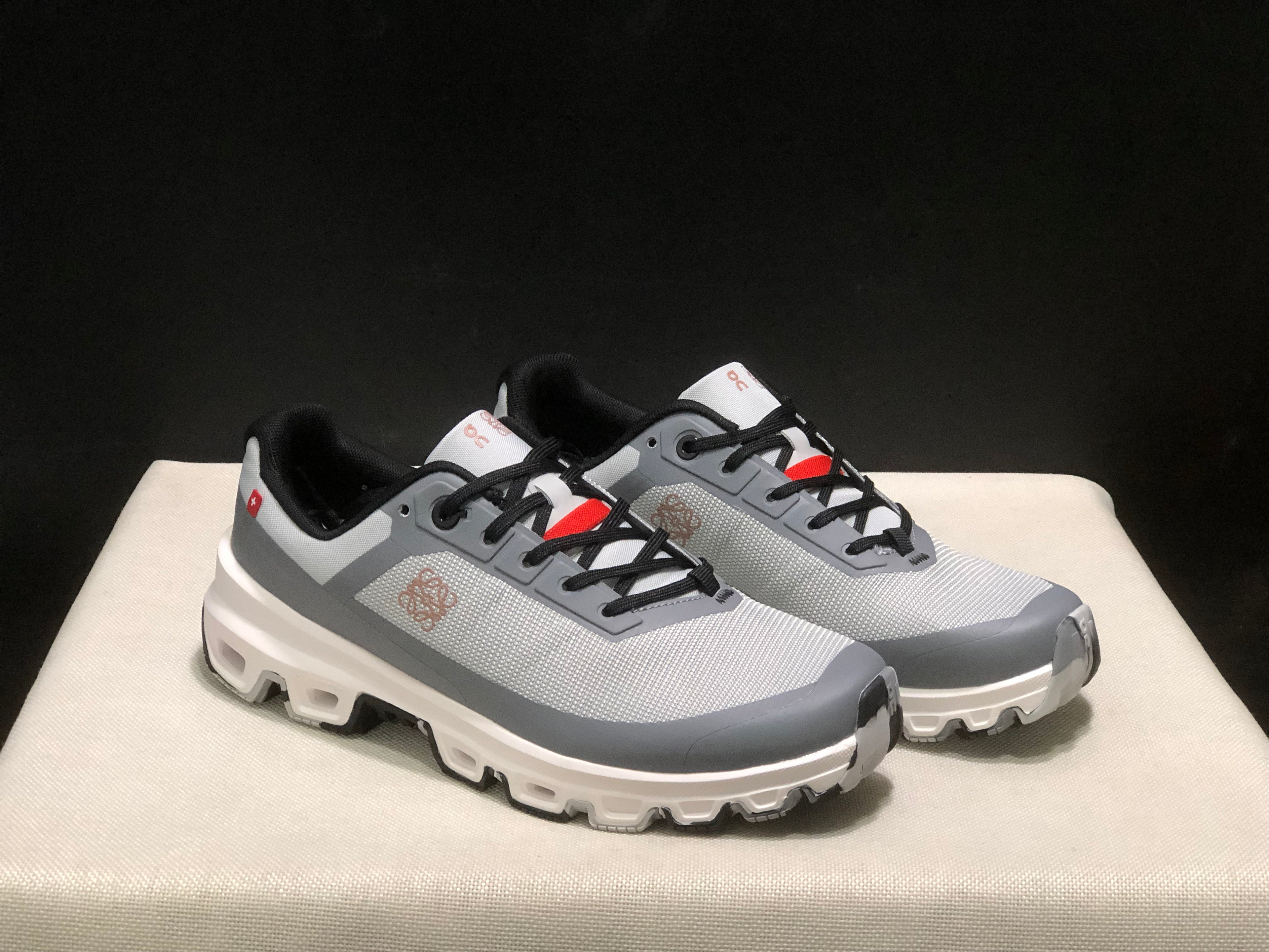 LOEWE x On Running Cloudventrure Fashion Sports Shoes Collaboration Edition Grey