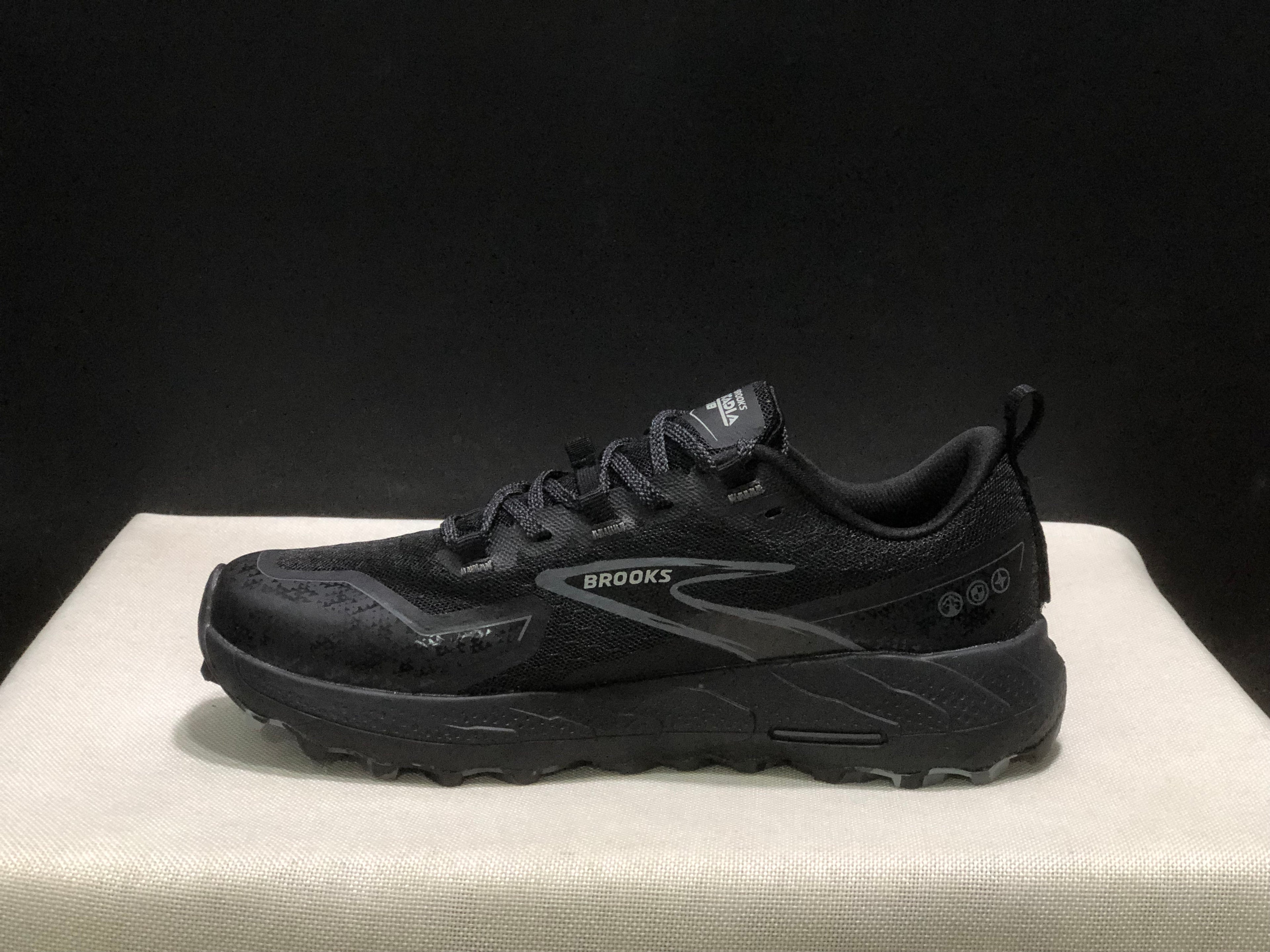 Brooks Cascadia 18 Low-top Running Shoes Black/Blackened Pearl/Grey