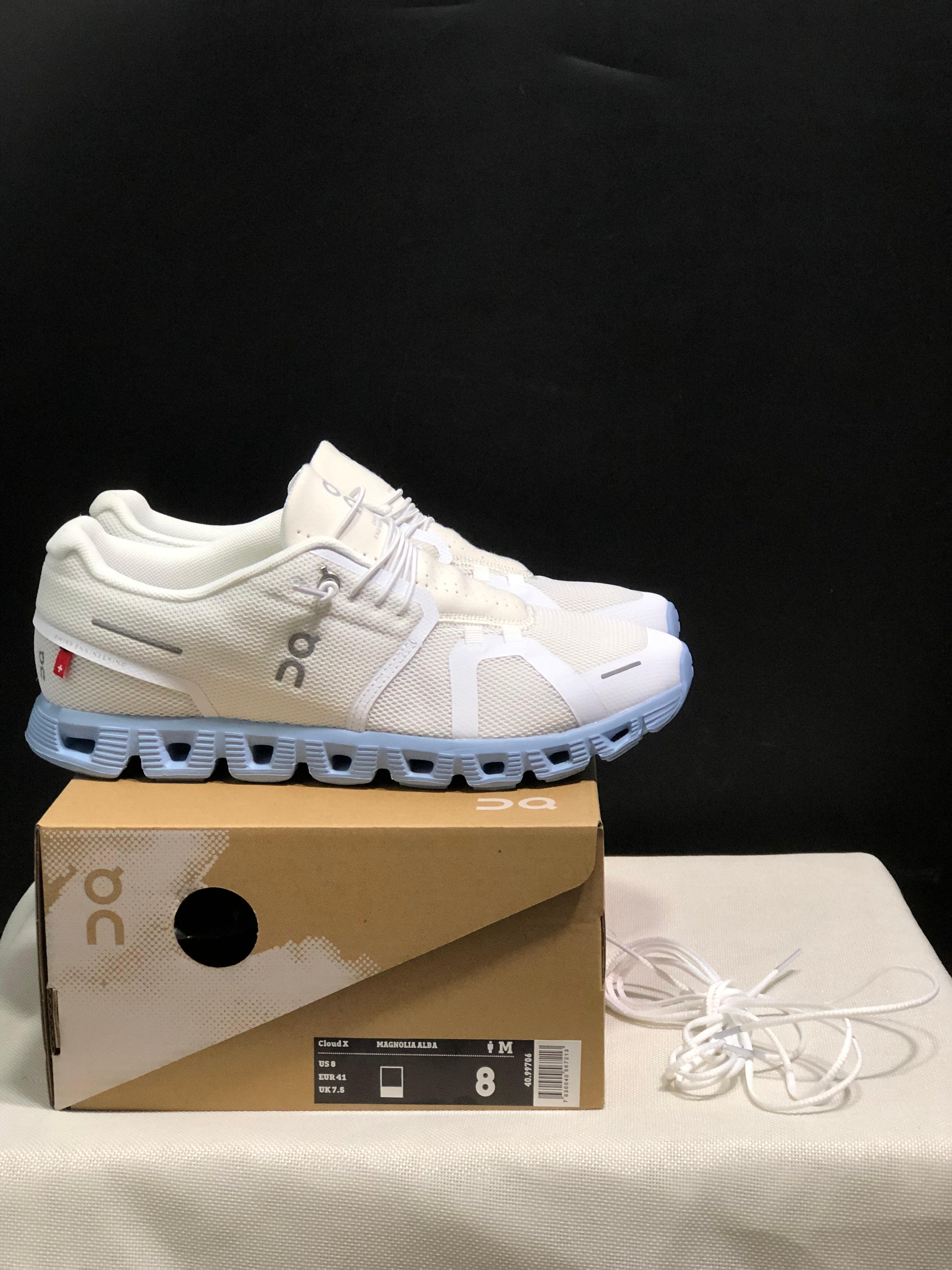 On Running Cloud 5 Lightweight Running Shoes Magnolia Alba