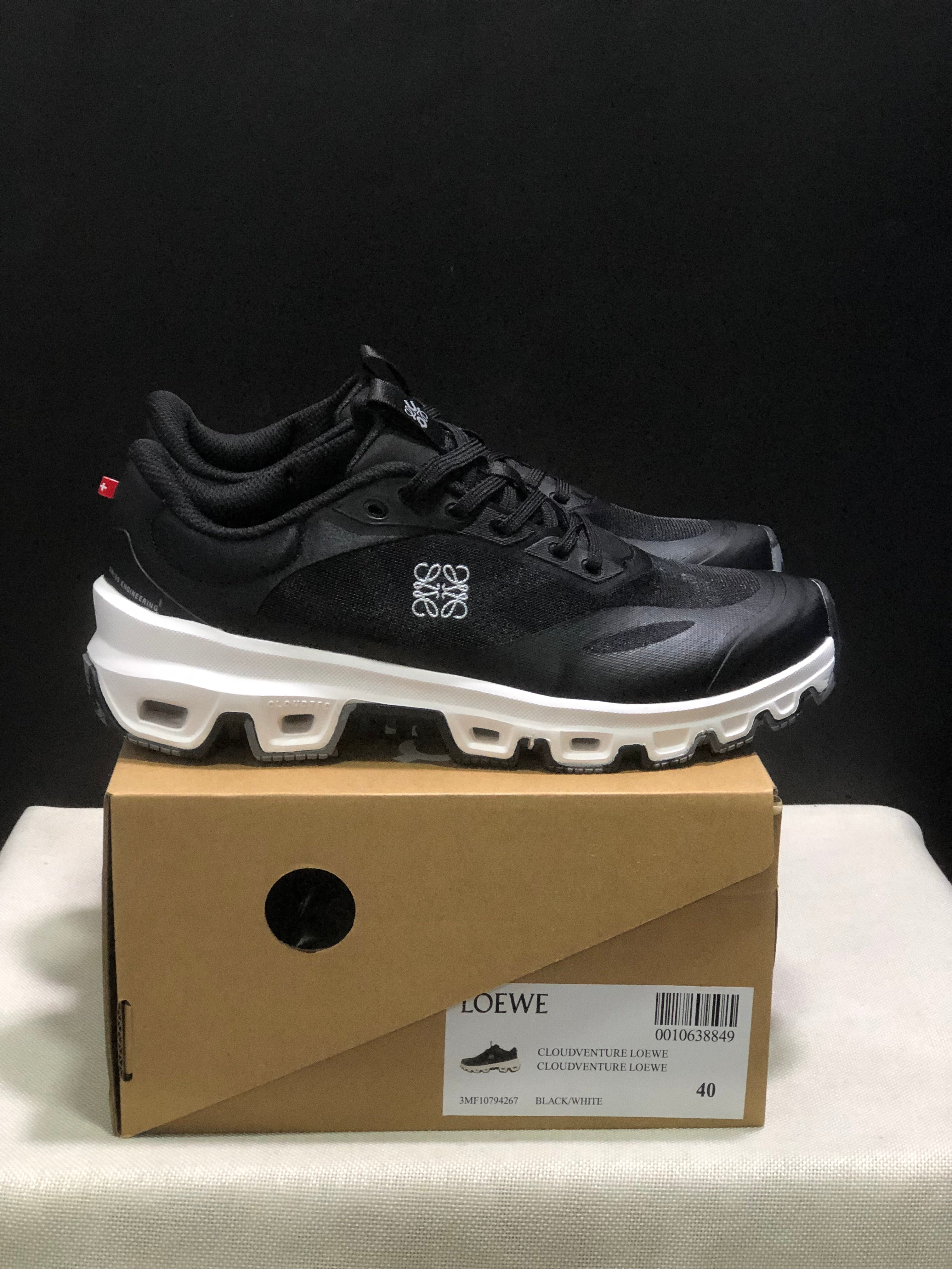 LOEWE x On Running Cloudventure 2.0 Black/White Running Shoes Co-Signed Edition