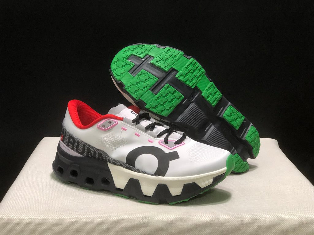 On Running Cloudmonster Hyper Running Shoes White/Black