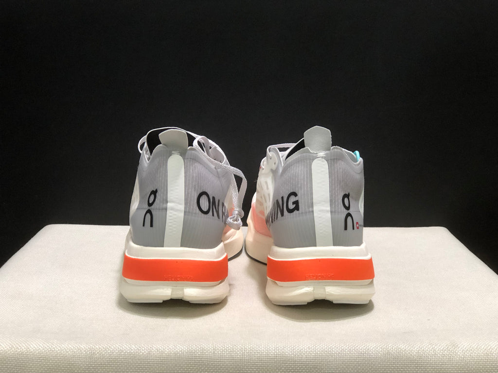 On Running Cloudspike Amplius Shock-Absorbing And Wear-Resistant Marathon Road Running Shoes Gray White