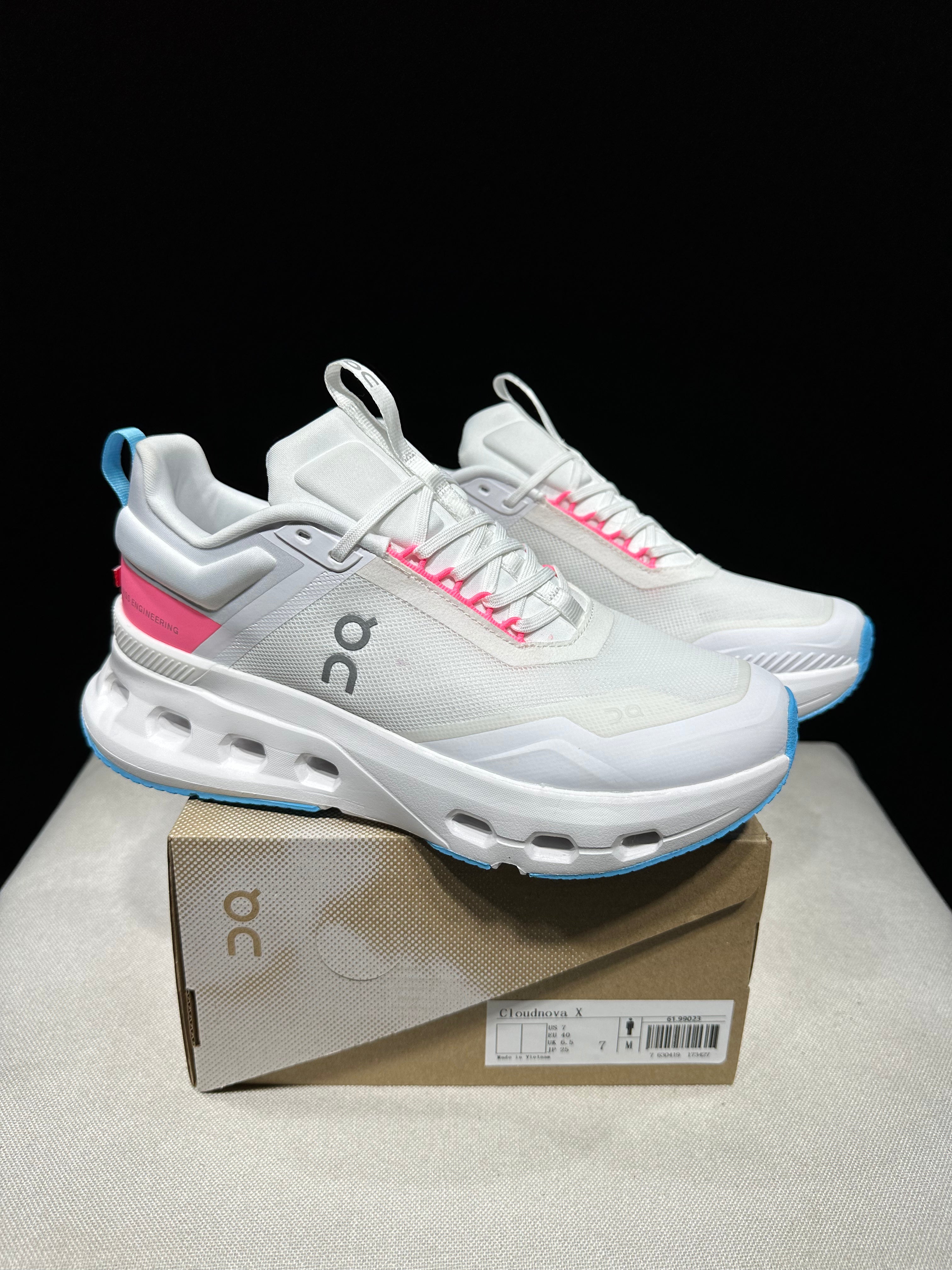 On Running Cloudnova X Comfortable Running Shoes Grayish-White