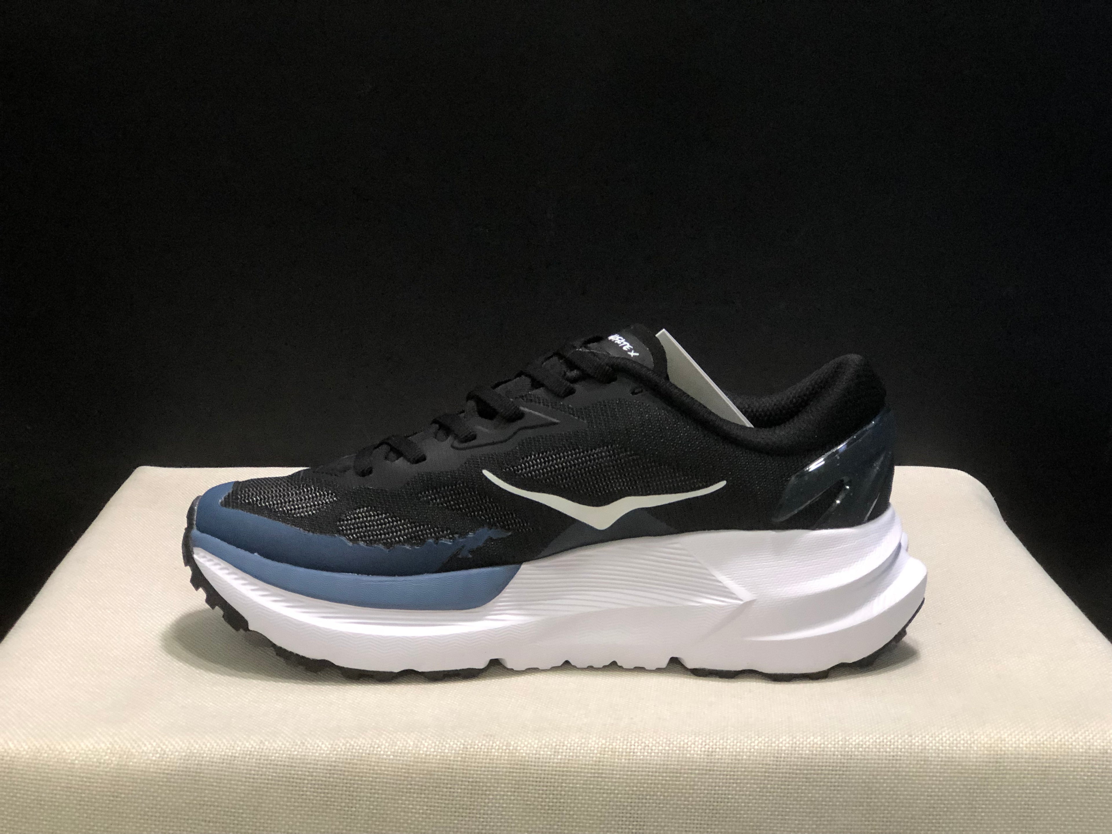 Hoka One One Mafate X Lightweight Fashion Running Shoes Sneakers Black/White