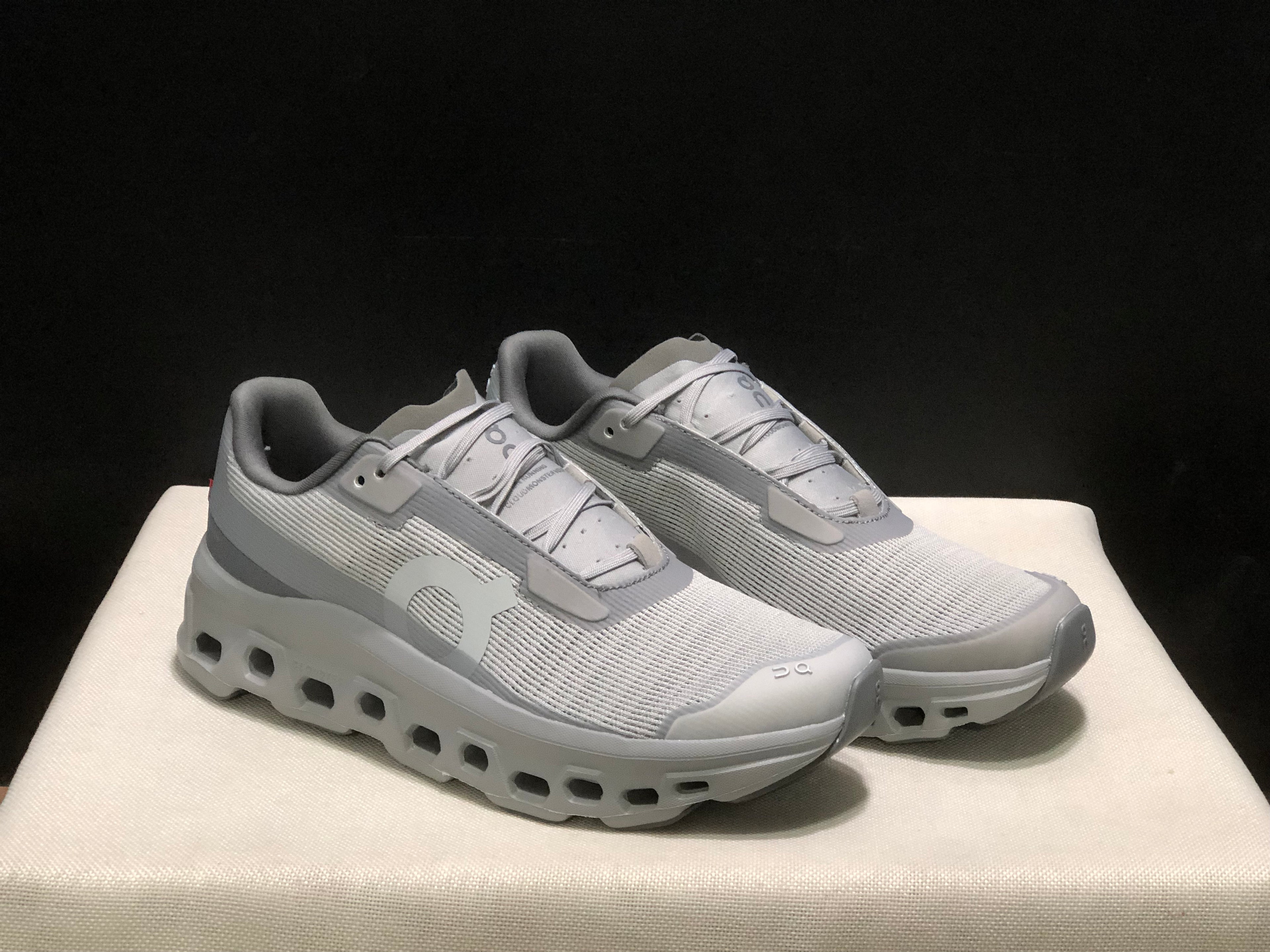 On Running Cloudmonster Void 1 M Casual Running Shoes Light Grey
