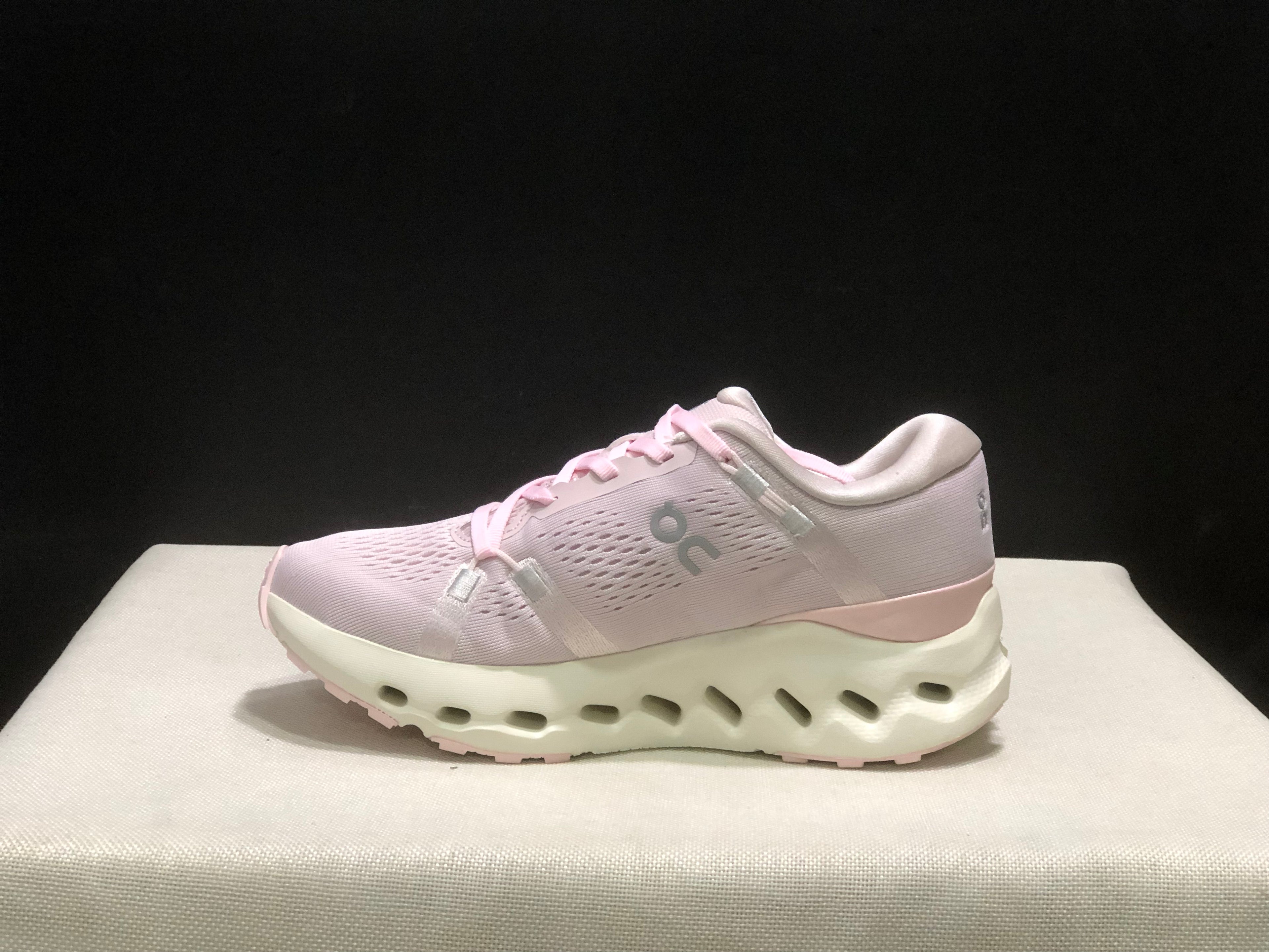 On Running Cloudsurfer 2 Casual Running Shoes Plum Powder/Iovry
