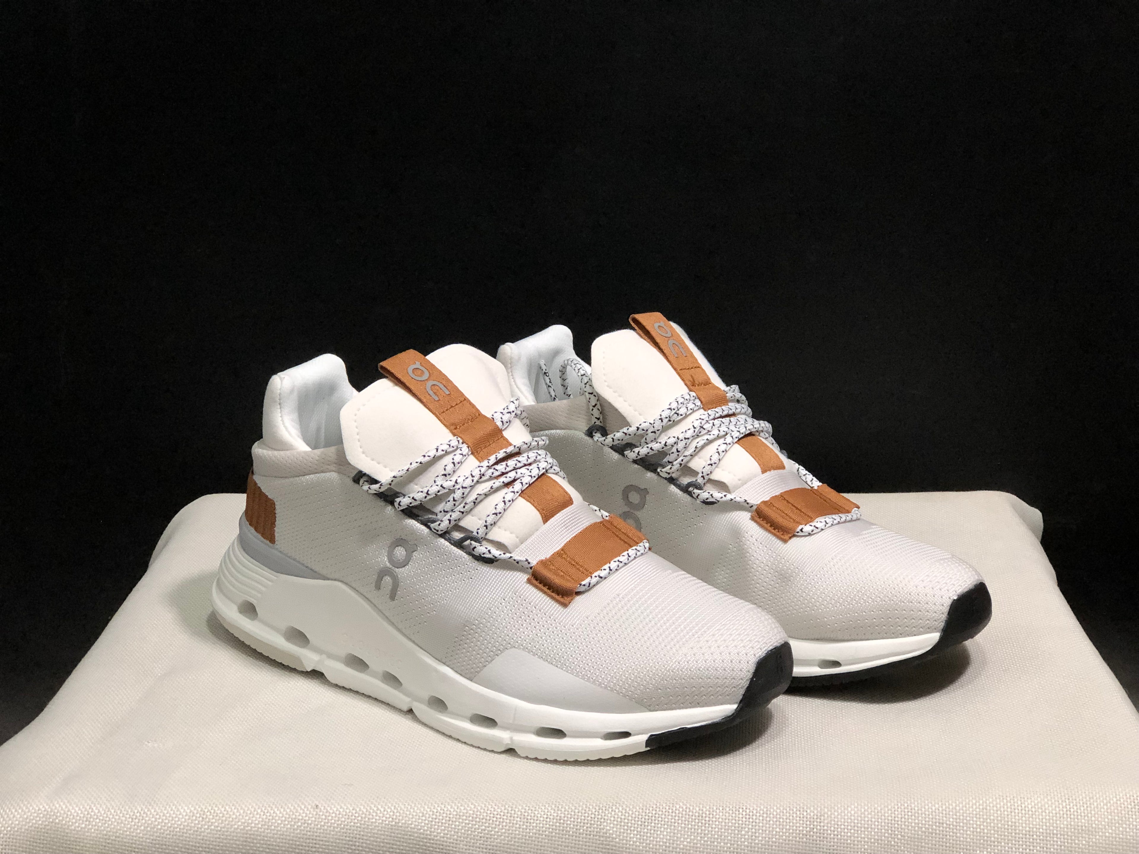 On Running Cloudnova Lightweight Sports Casual Shoes White/Pearl