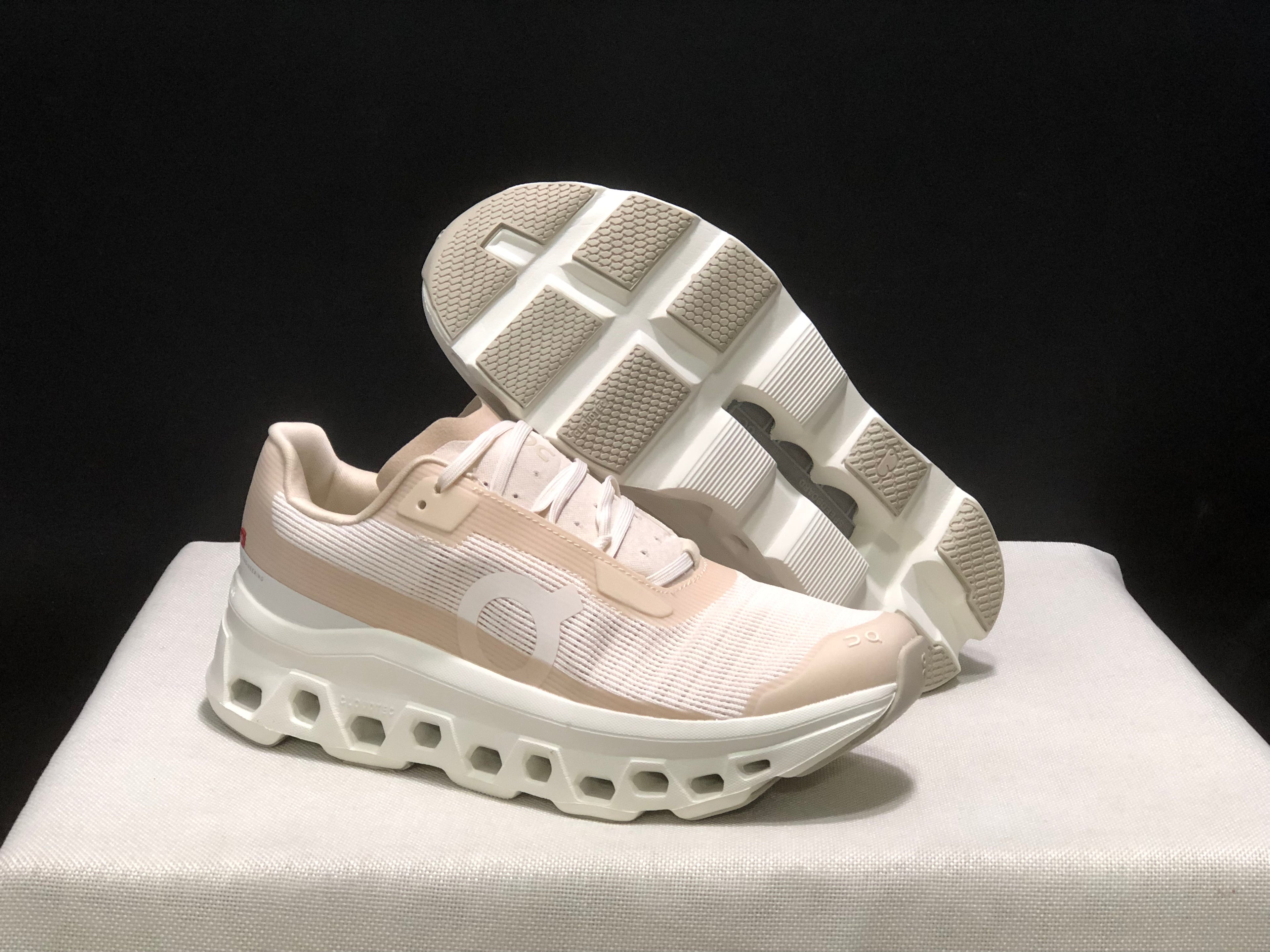 On Running Cloudmonster Void 1 M Casual Running Shoes Flesh Pink/White