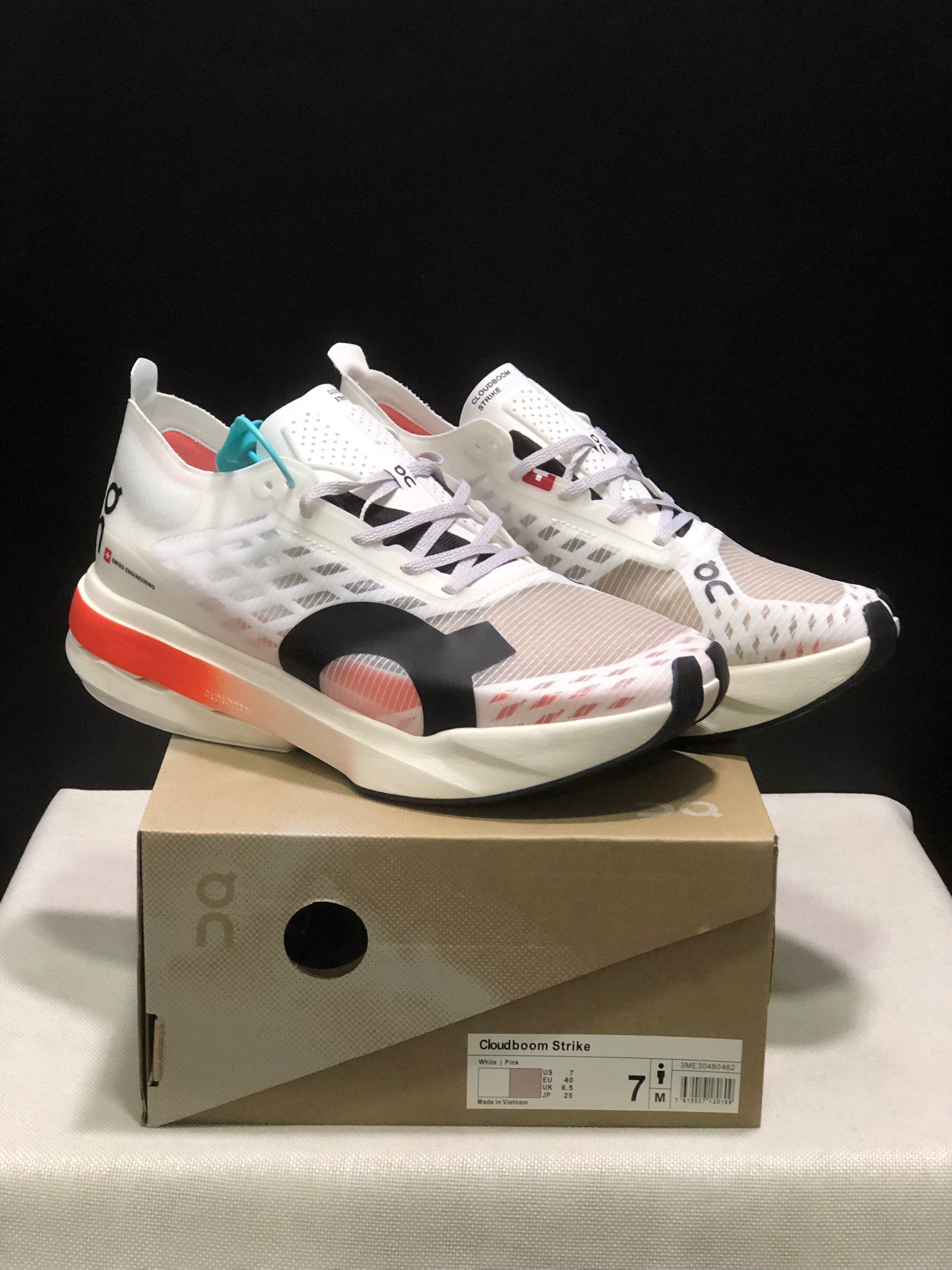 On Running Cloudspike Amplius Shock-Absorbing And Wear-Resistant Marathon Road Running Shoes White