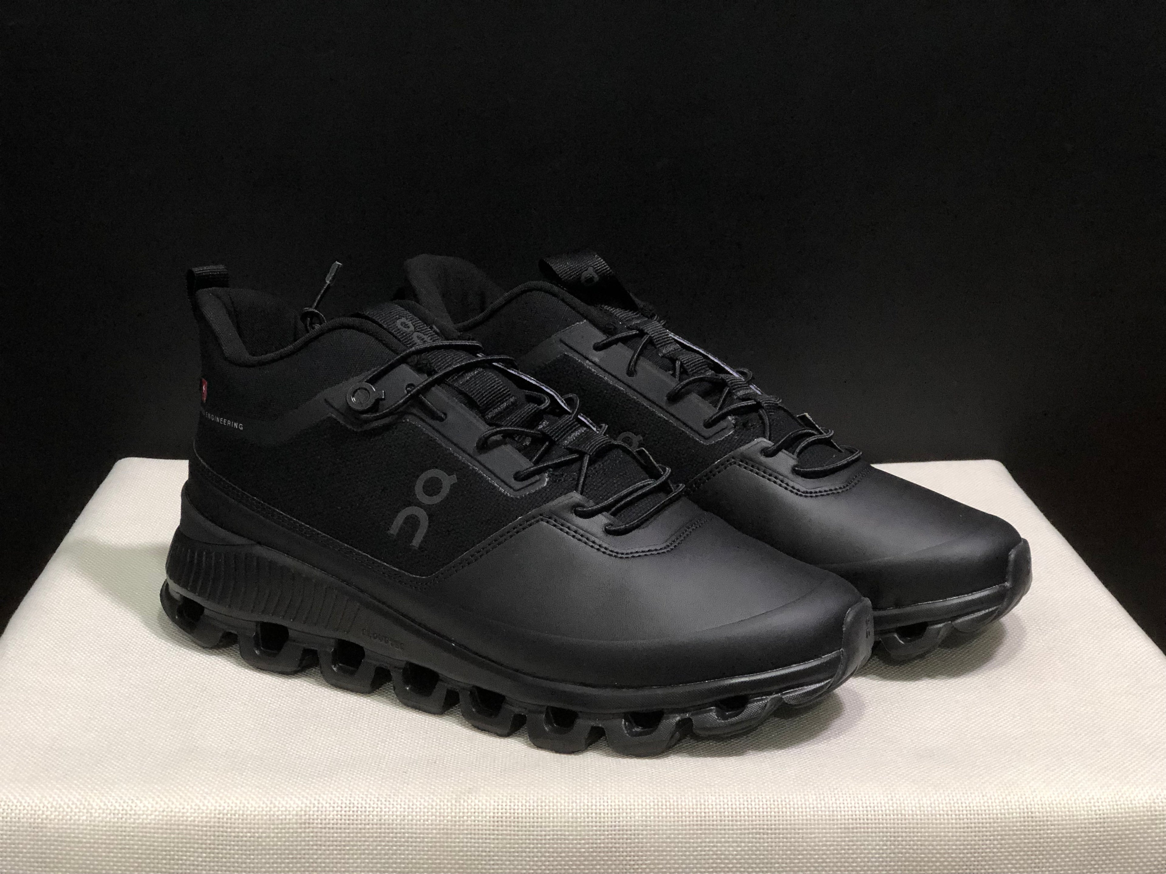 On Running Cloud Hi Edge All Black Outdoor Training Running Shoes
