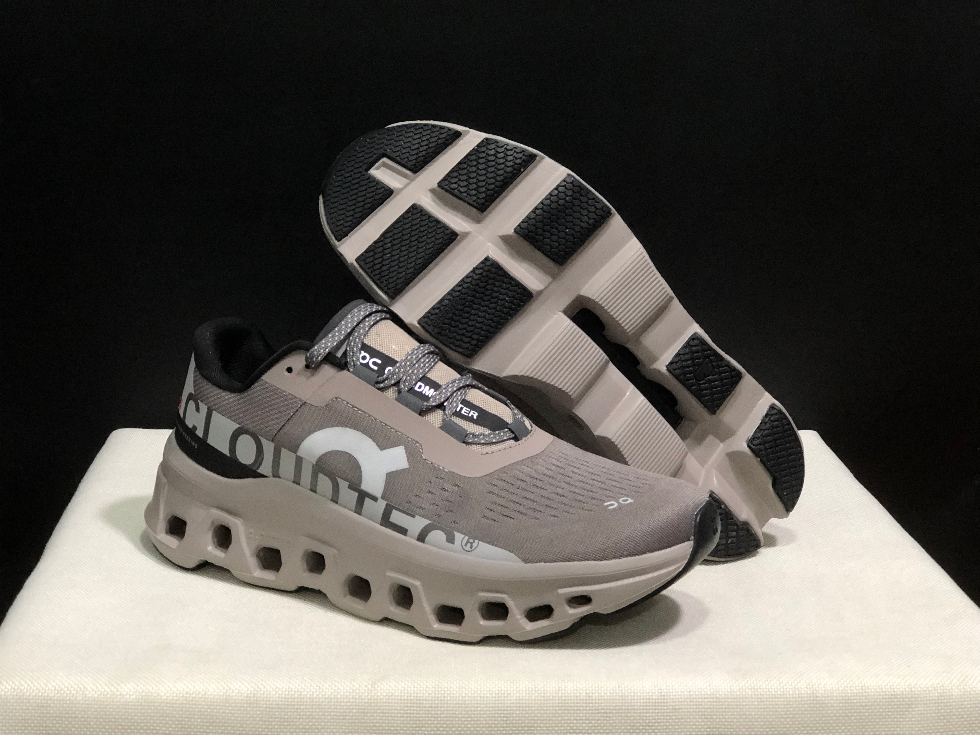 On Running Cloudmonster Anti-Slip Running Shoes Cinder/Fog