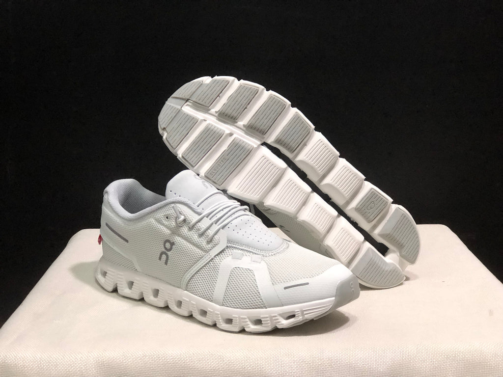 On Running Cloud 5 Lightweight Running Shoes White Asphait