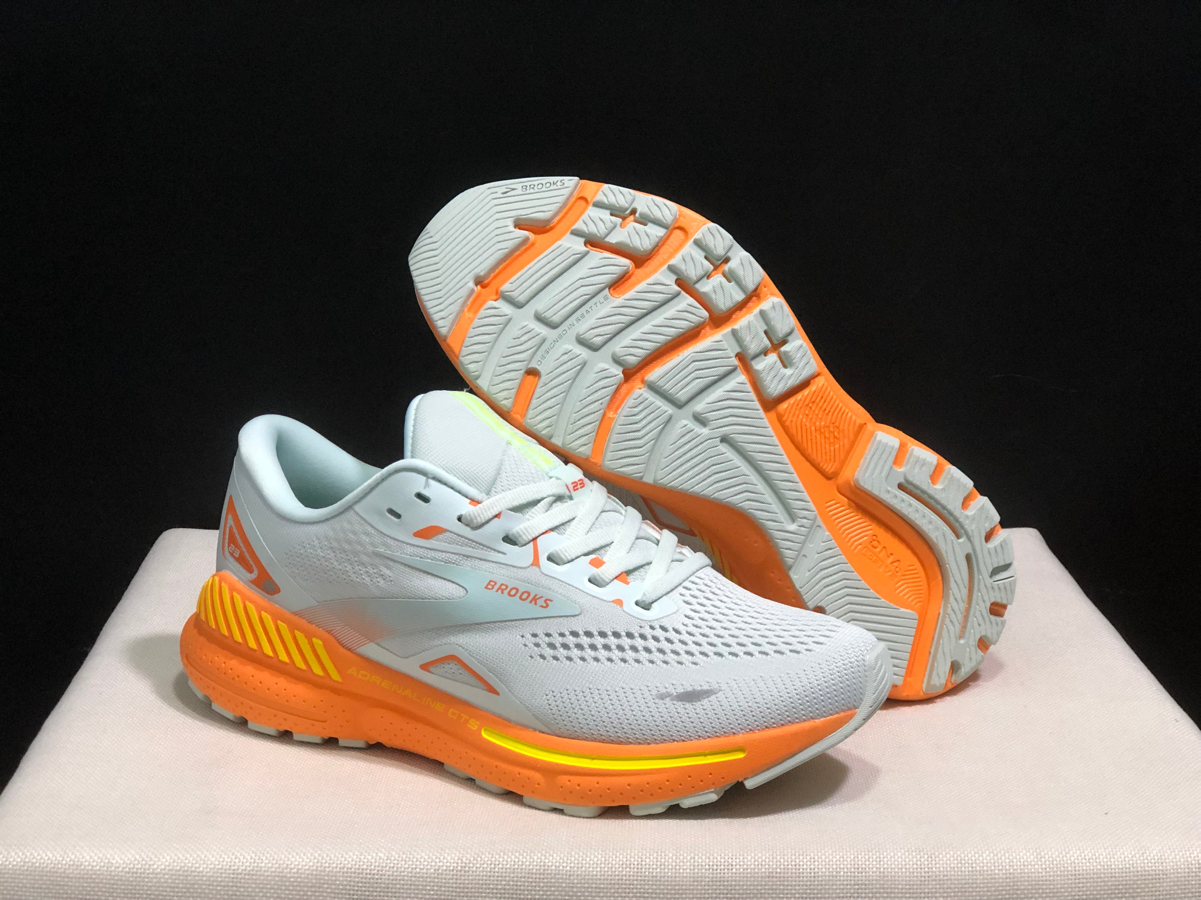 Brooks Adrenaline GTS 23 Shock-absorbing Wear-resistant Low-top Running Shoes Light Blue/Sunset Yellow