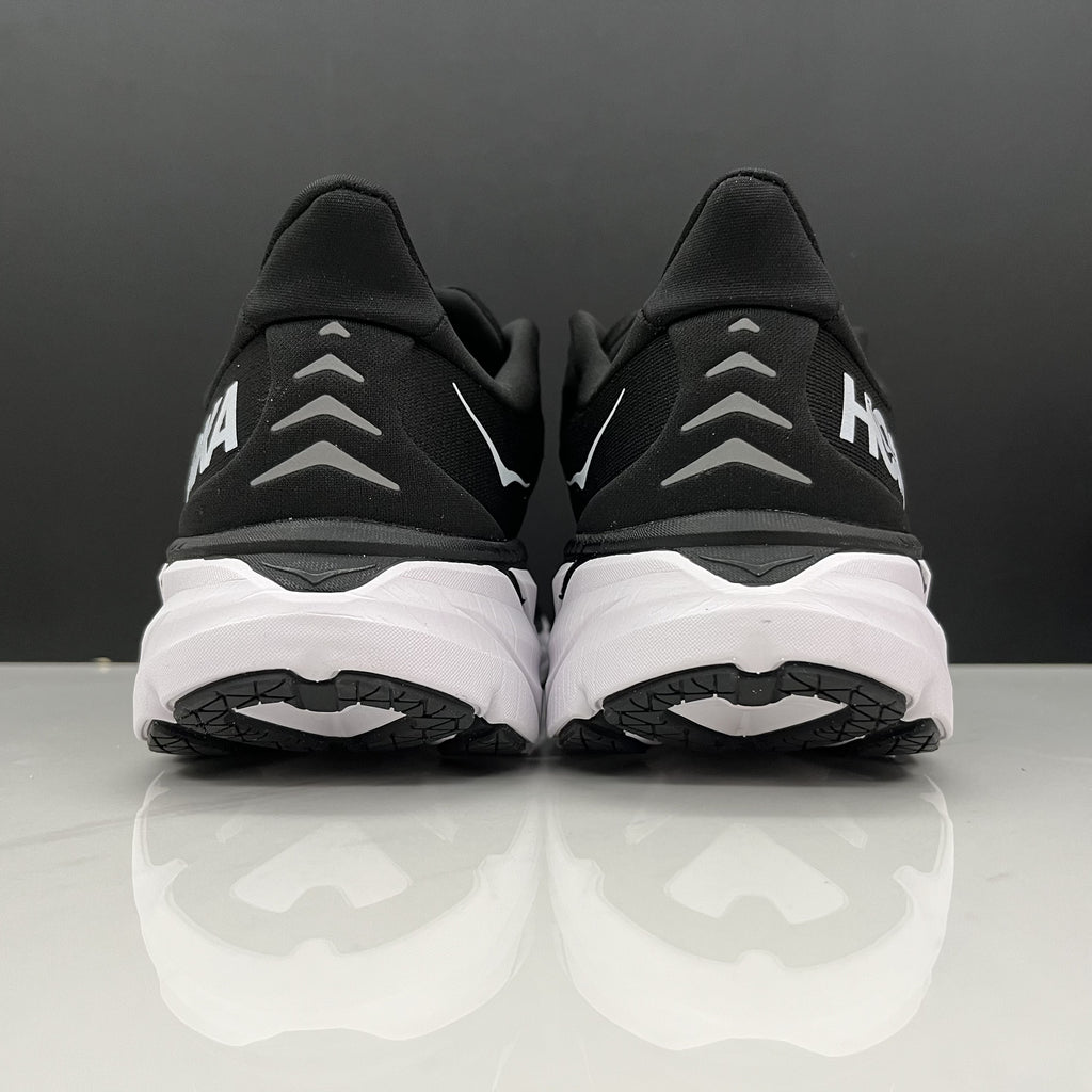 Hoka One One Clifton 8 Fashion Shoes Shock-absorbing Sneakers Black/White