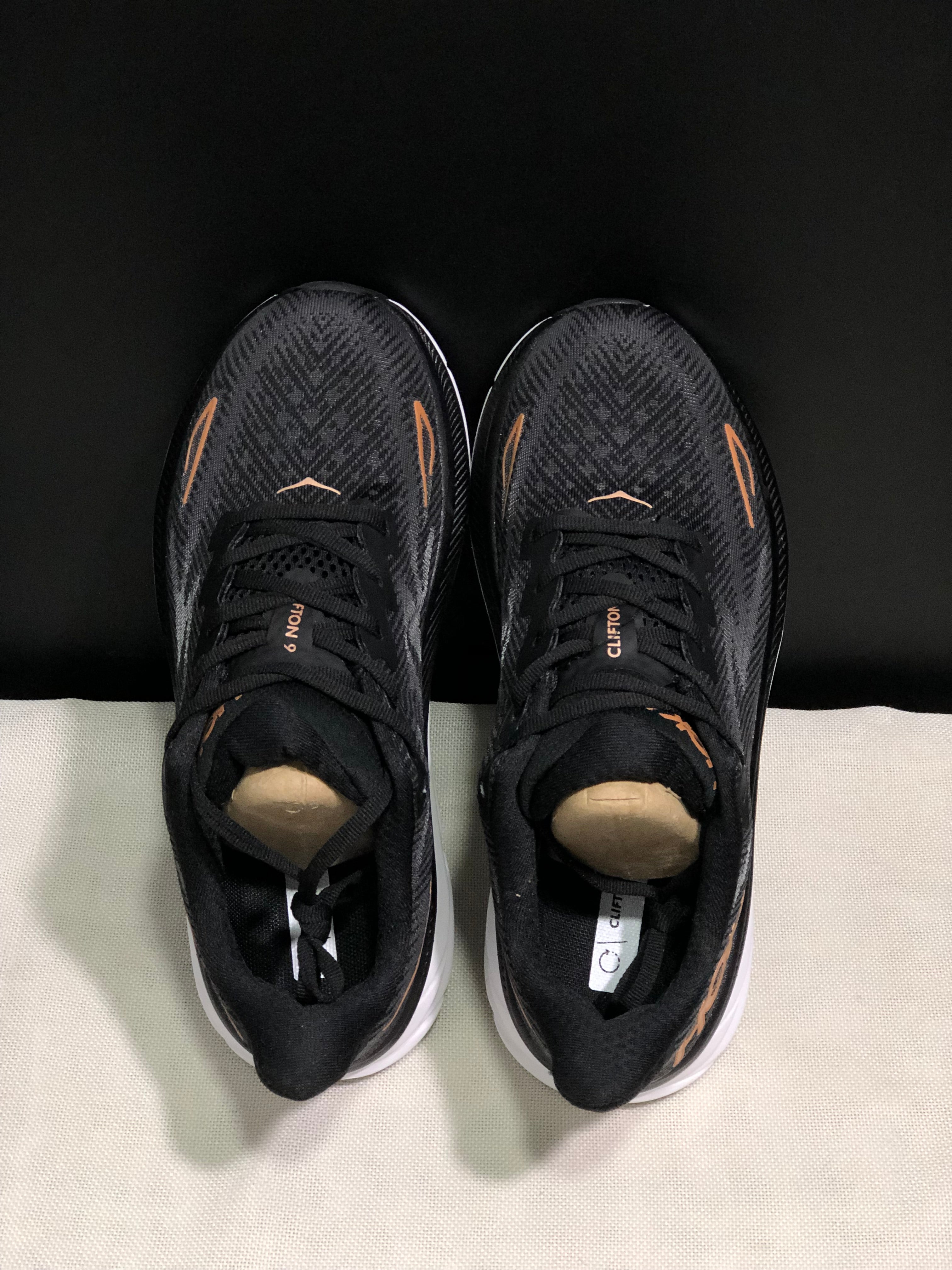 Hoka One One Clifton 9 Running Shoes Athletic Shoes Sneakers Black
