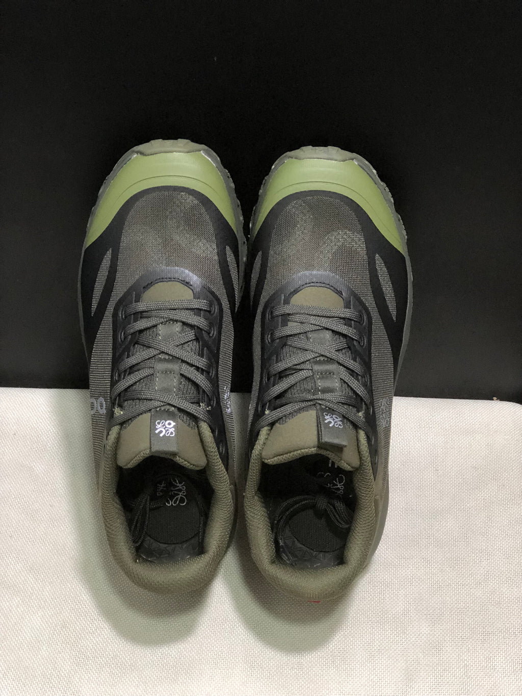 LOEWE x On Running Cloudventure 2.0 Running Shoes Co-Signed Edition Military Green/Black