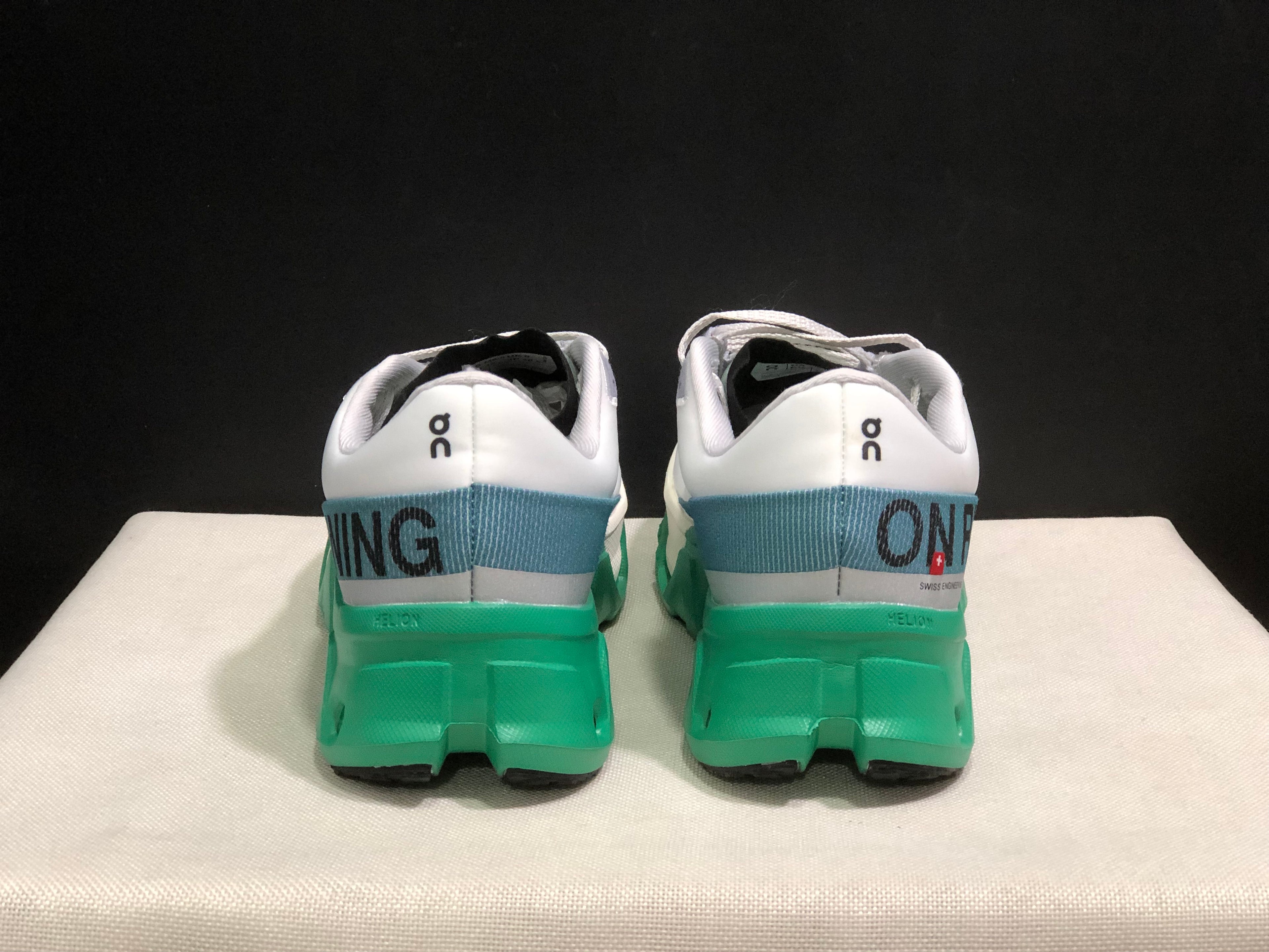 On Running Cloudmonster Hyper Running Shoes White/Green