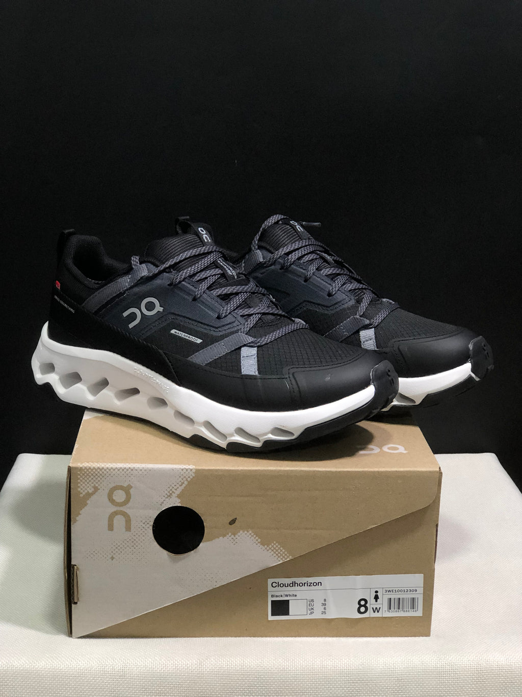 On Running Cloudhorizon Comfortable Hiking Shoes Black/White