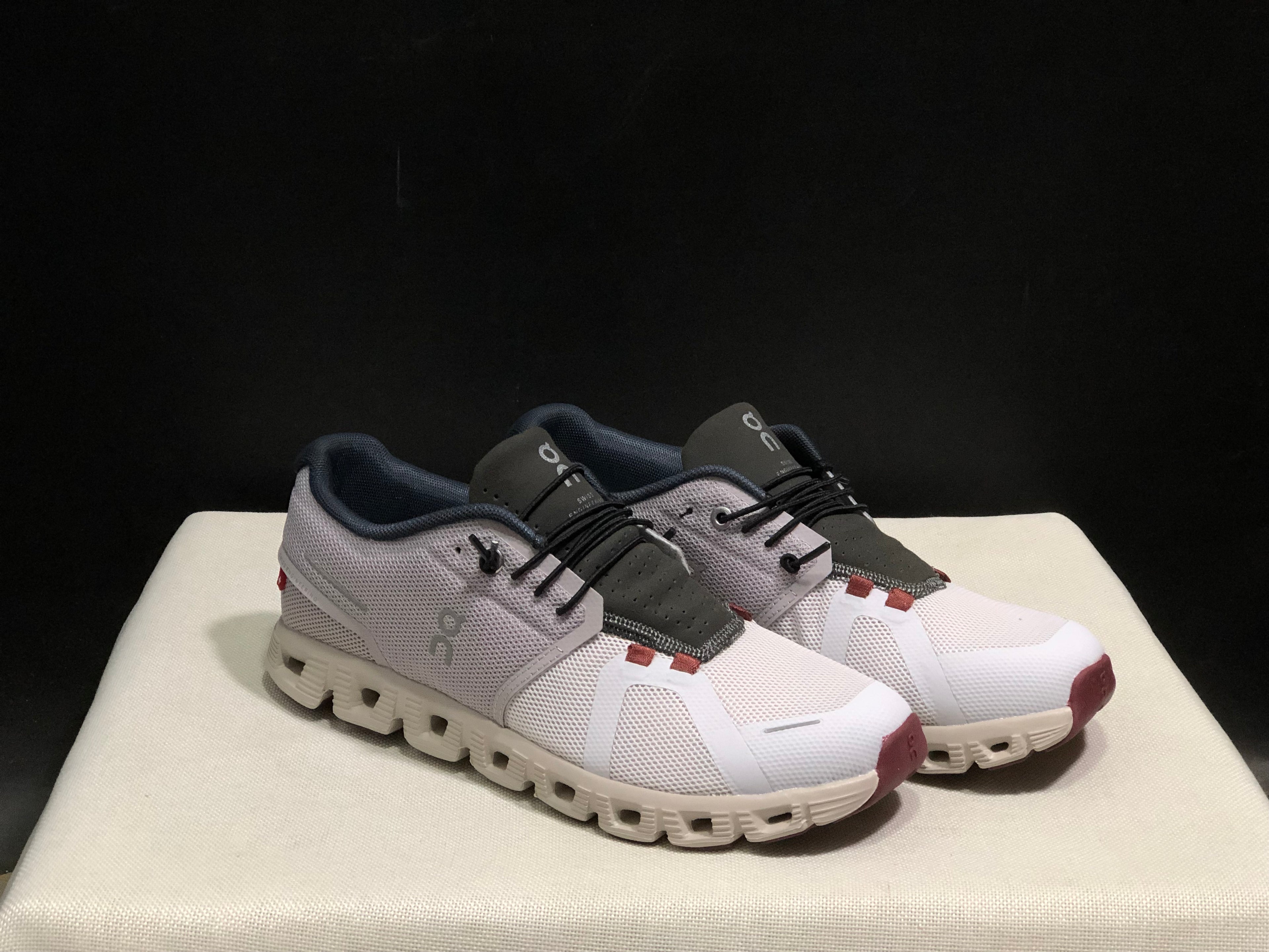 On Running Cloud 5 Lightweight Running Shoes Pearl Frost/Light Grey