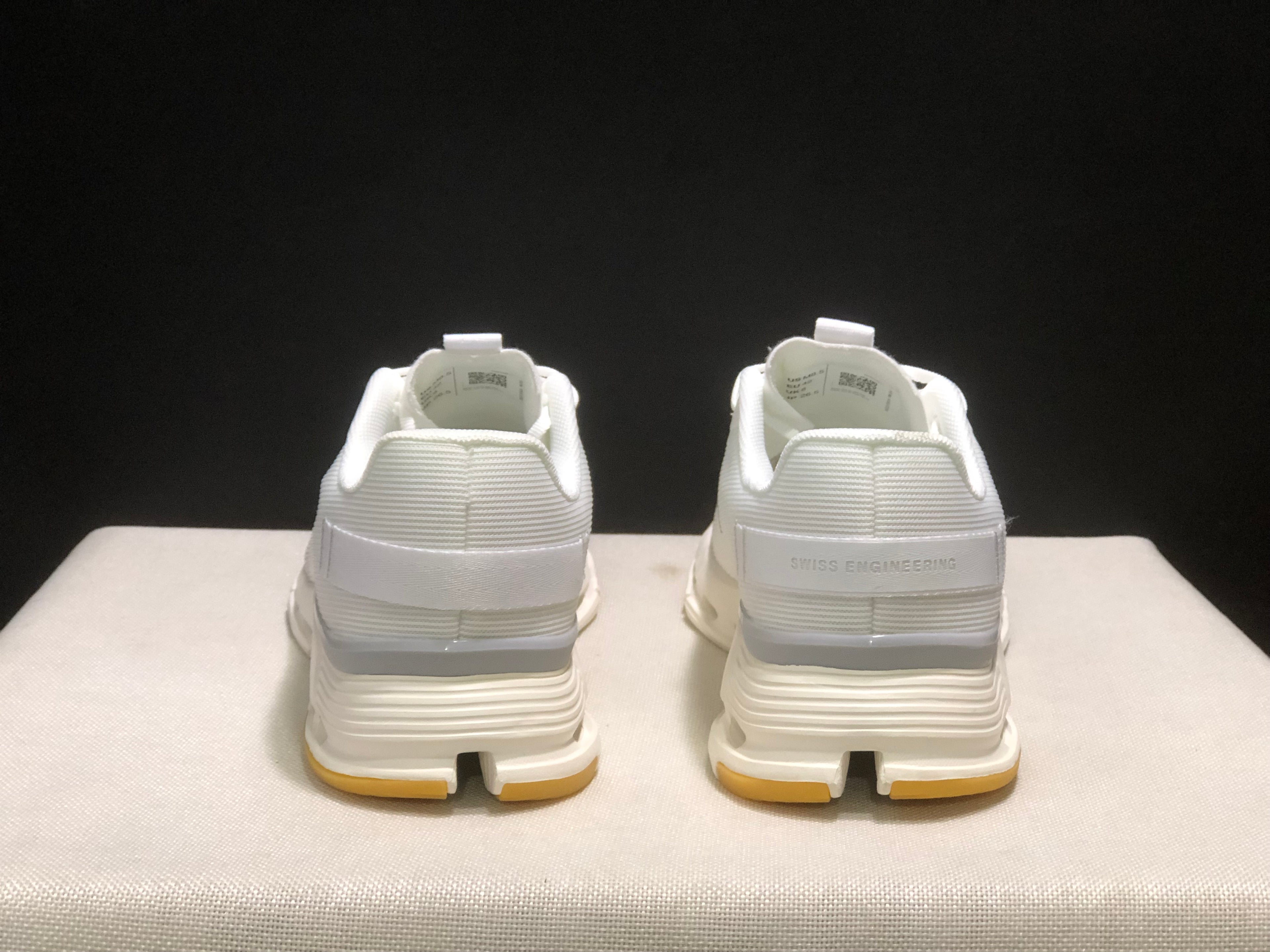 On Running Cloudnova Form 2 Fashionable Casual Running Shoes White/Ivory