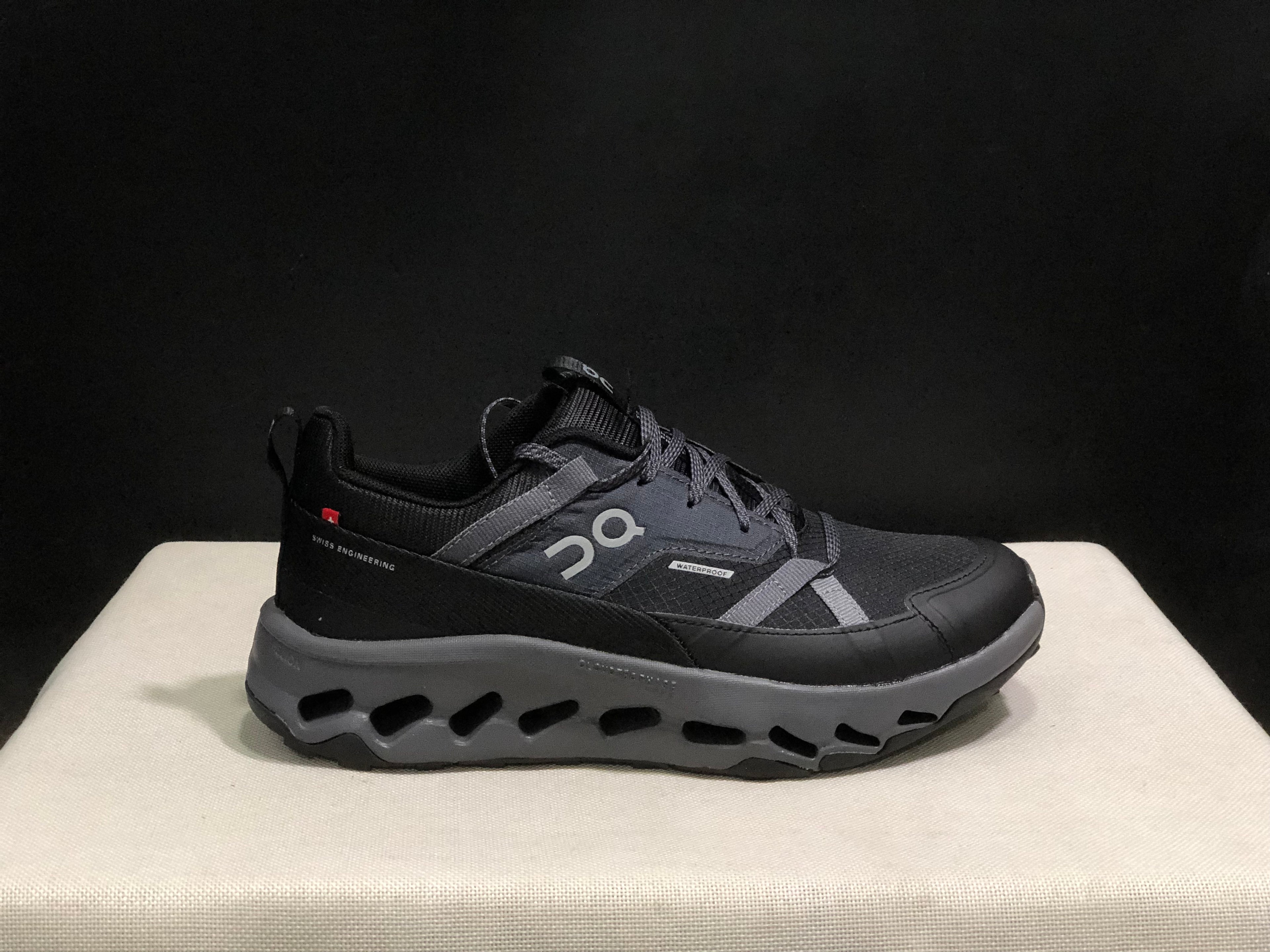 On Running Cloudhorizon Comfortable Hiking Shoes Black/Dark Grey