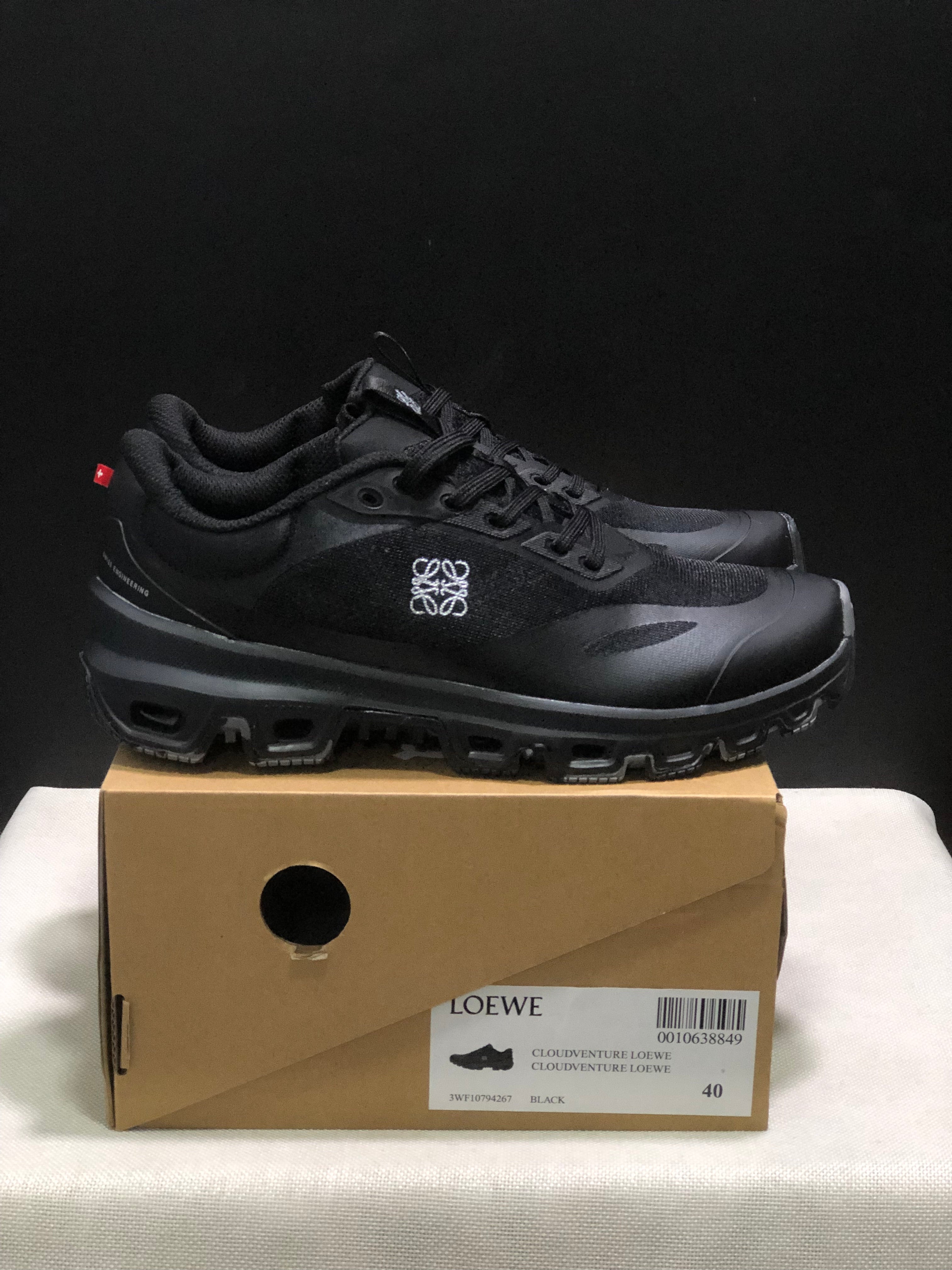 LOEWE x On Running Cloudventure 2.0 Running Shoes Co-Signed Edition All Black