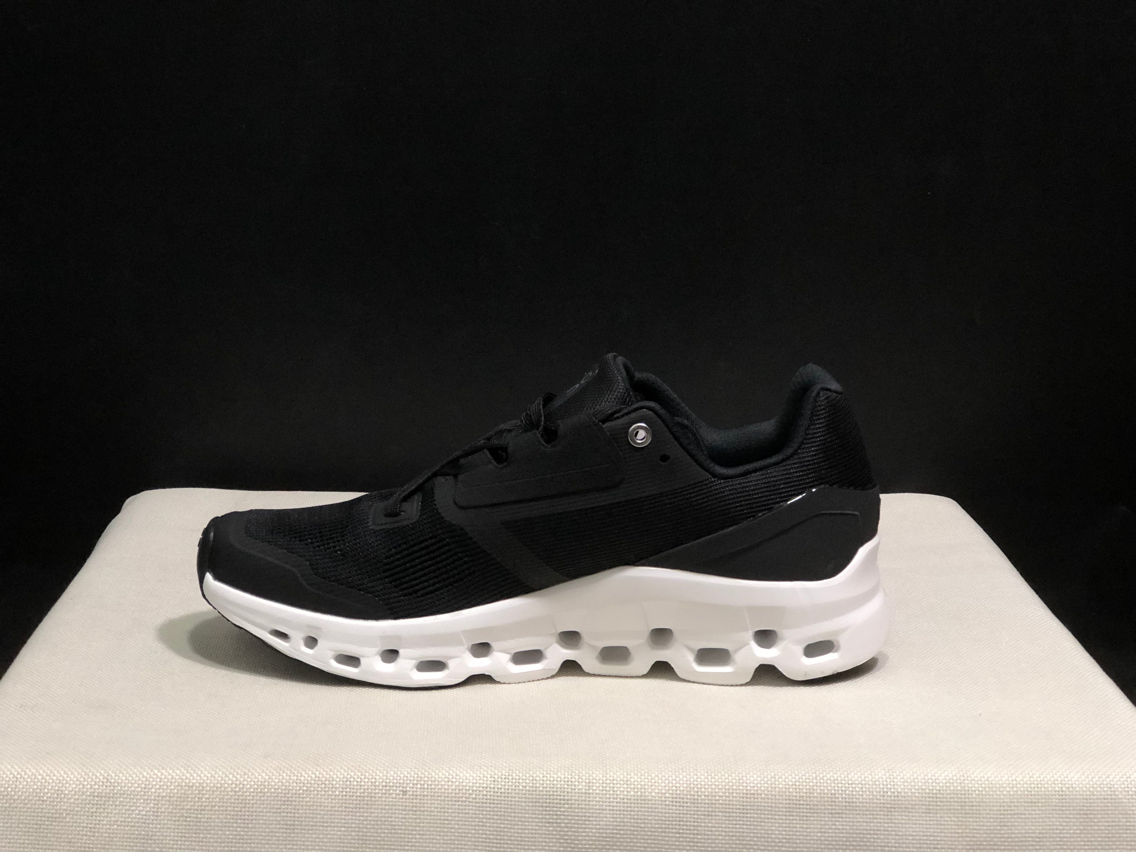 On Running Cloudstratus Breathable Support Running Shoes Black/White